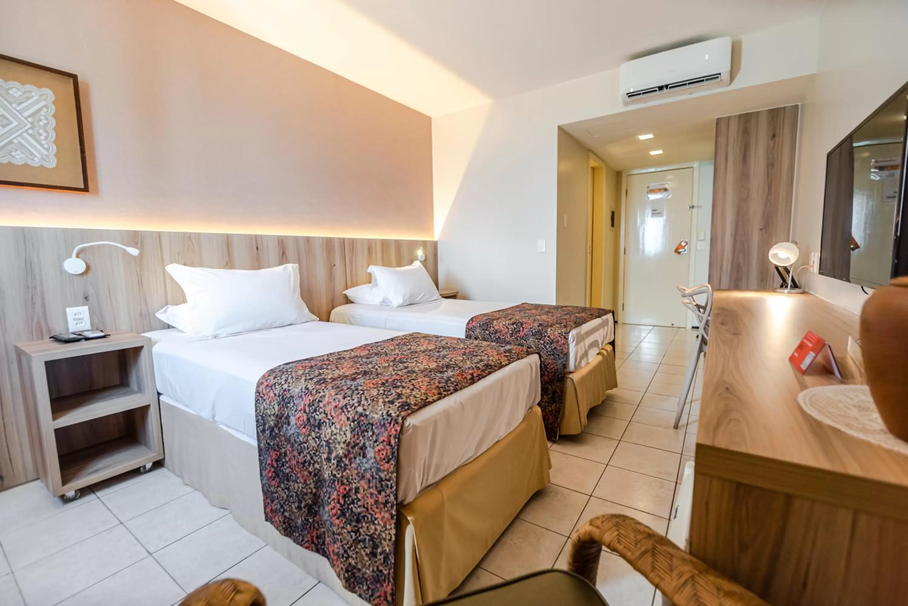 Bedroom, Bed in Hotel Sonata de Iracema