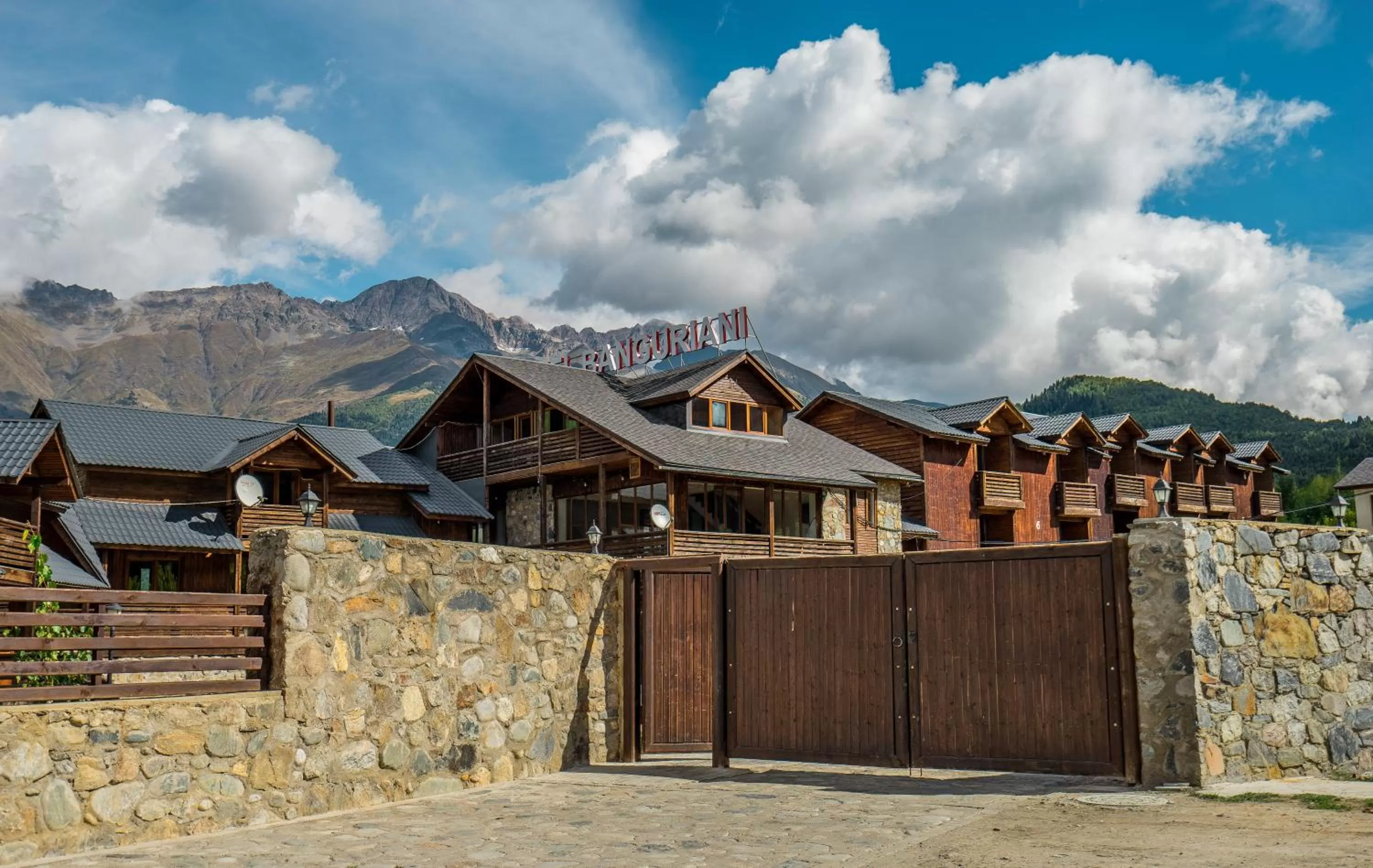 Property building in Hotel Banguriani