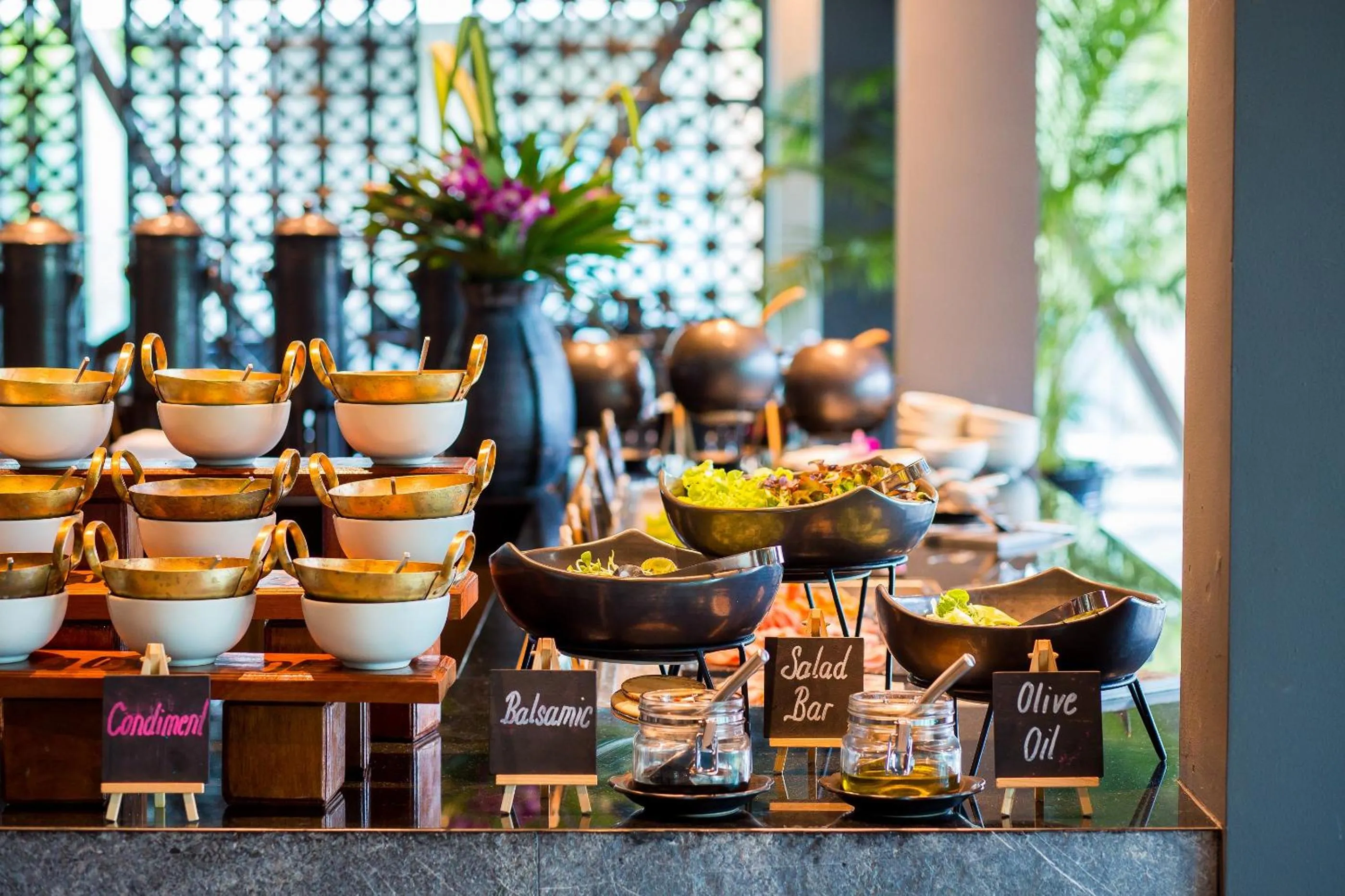 Restaurant/places to eat in MAI HOUSE Patong Hill