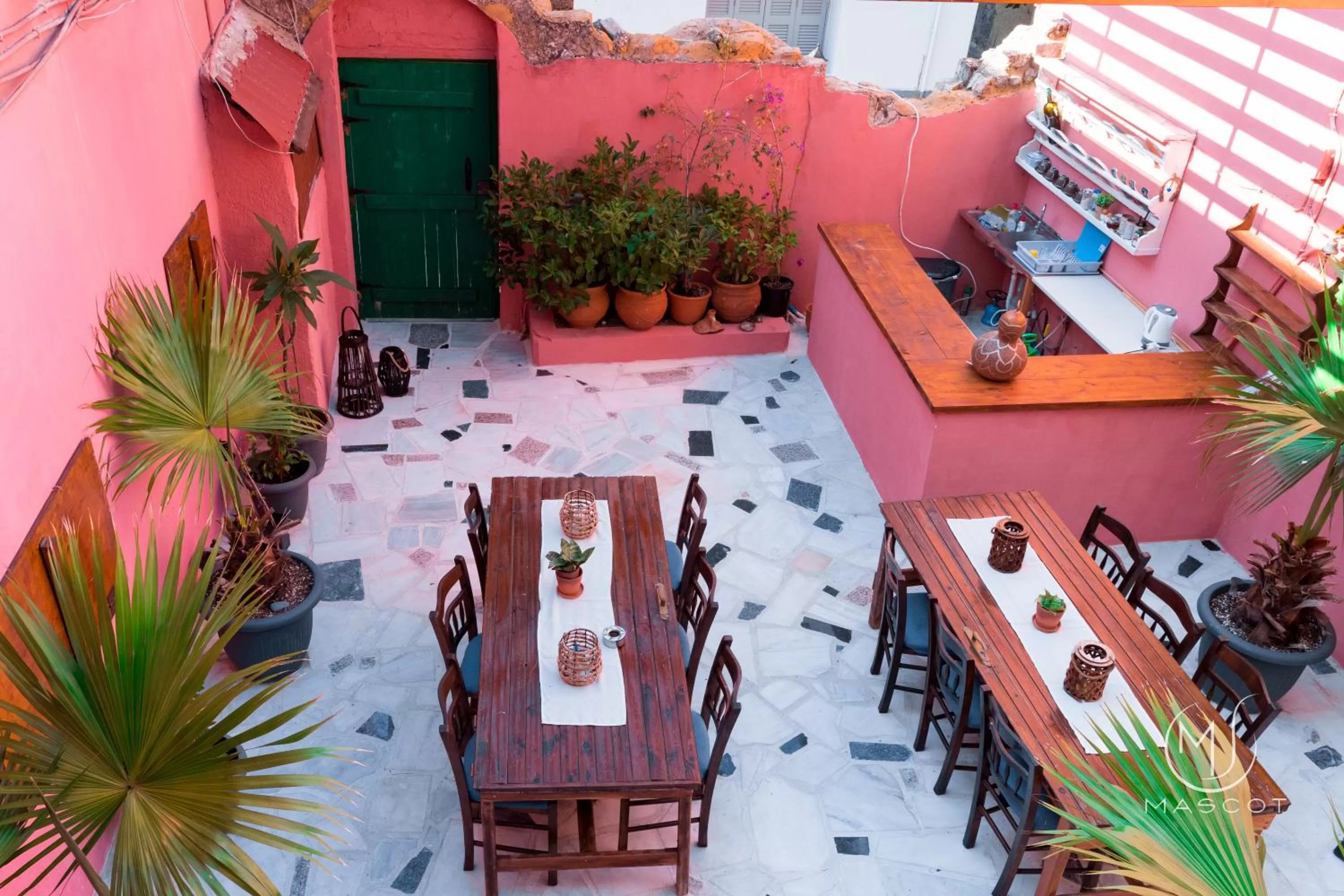 Patio in Mascot Garden Rooms