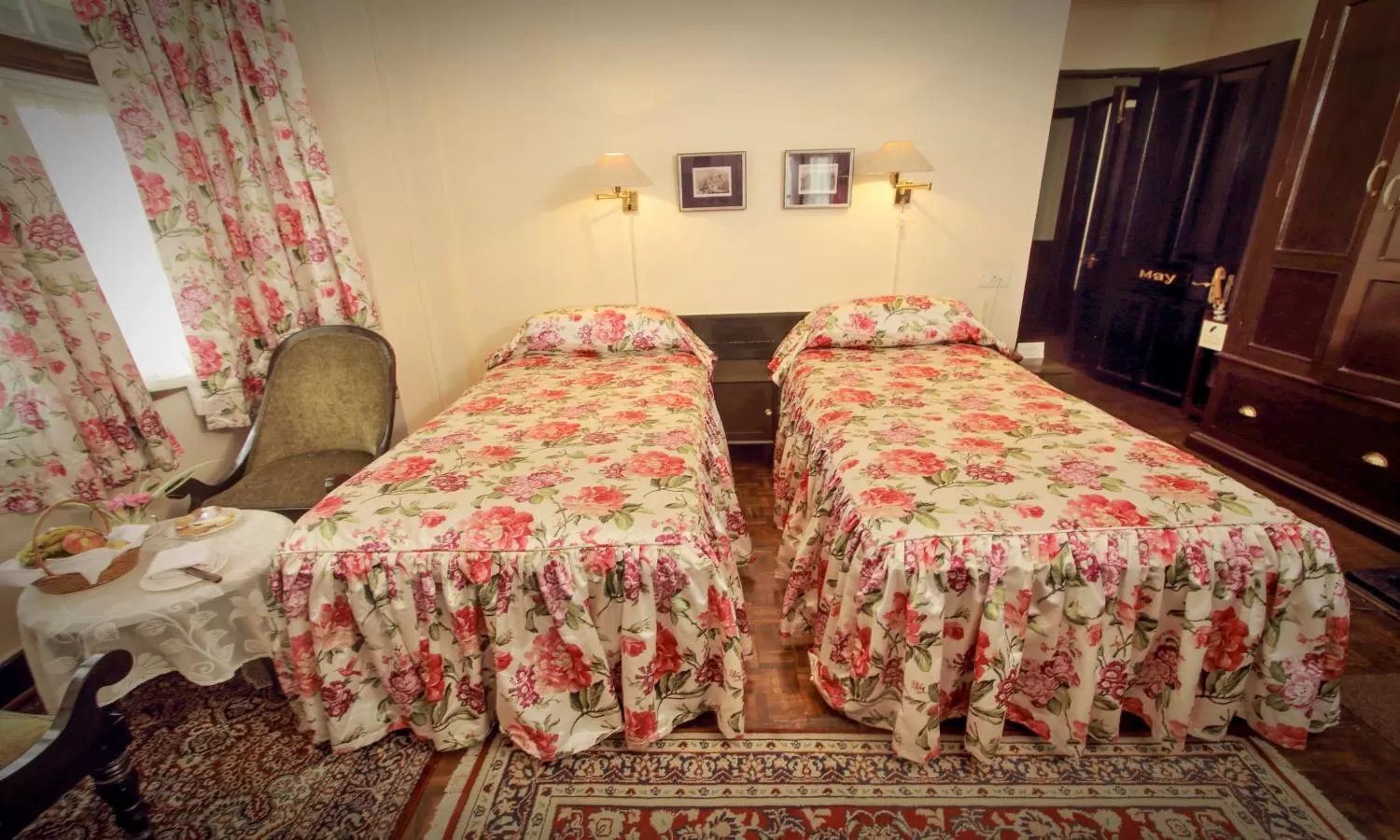Bed in Windamere Hotel - A Colonial Heritage