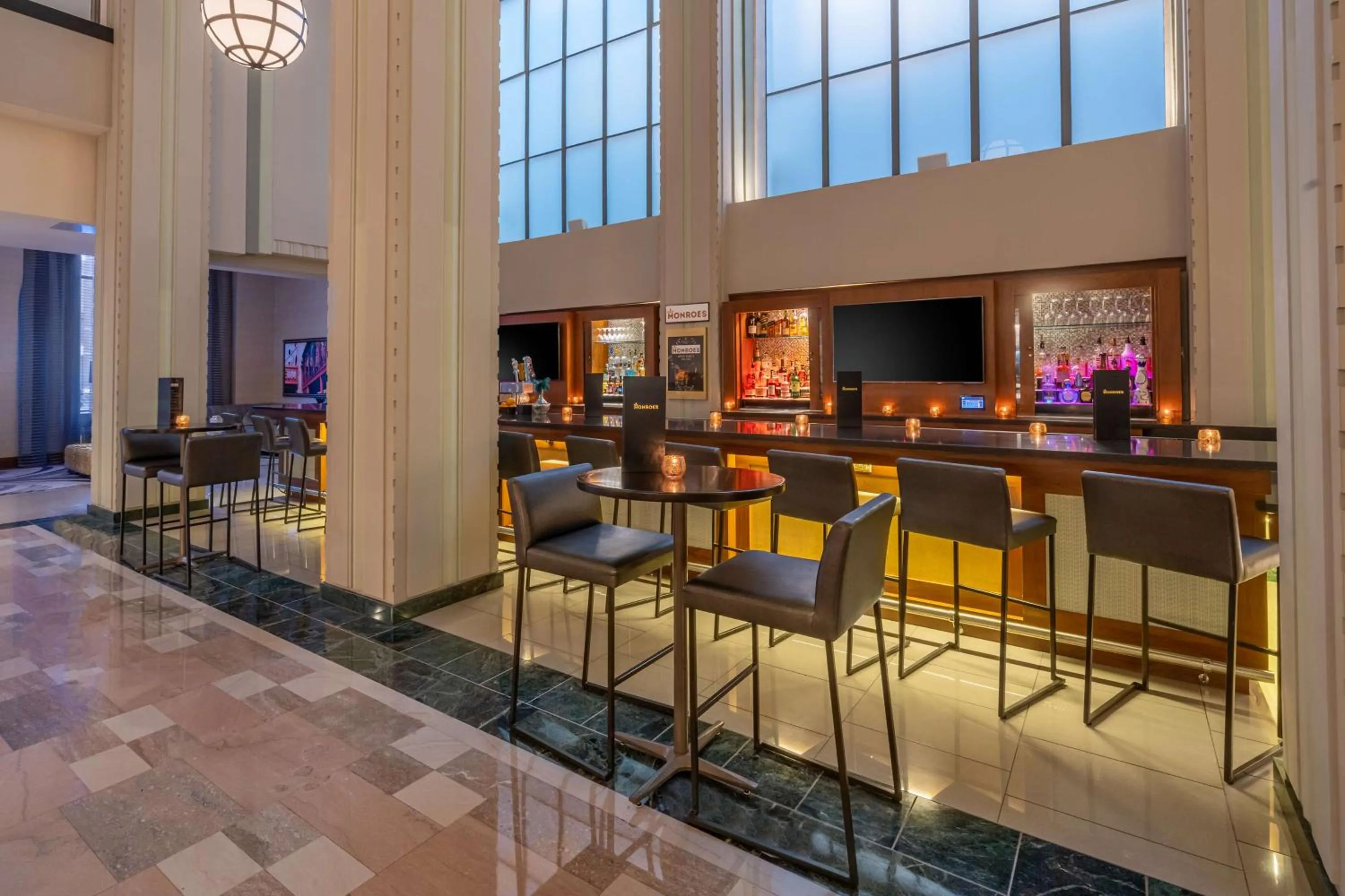 Lounge or bar in Hilton Garden Inn Phoenix Downtown