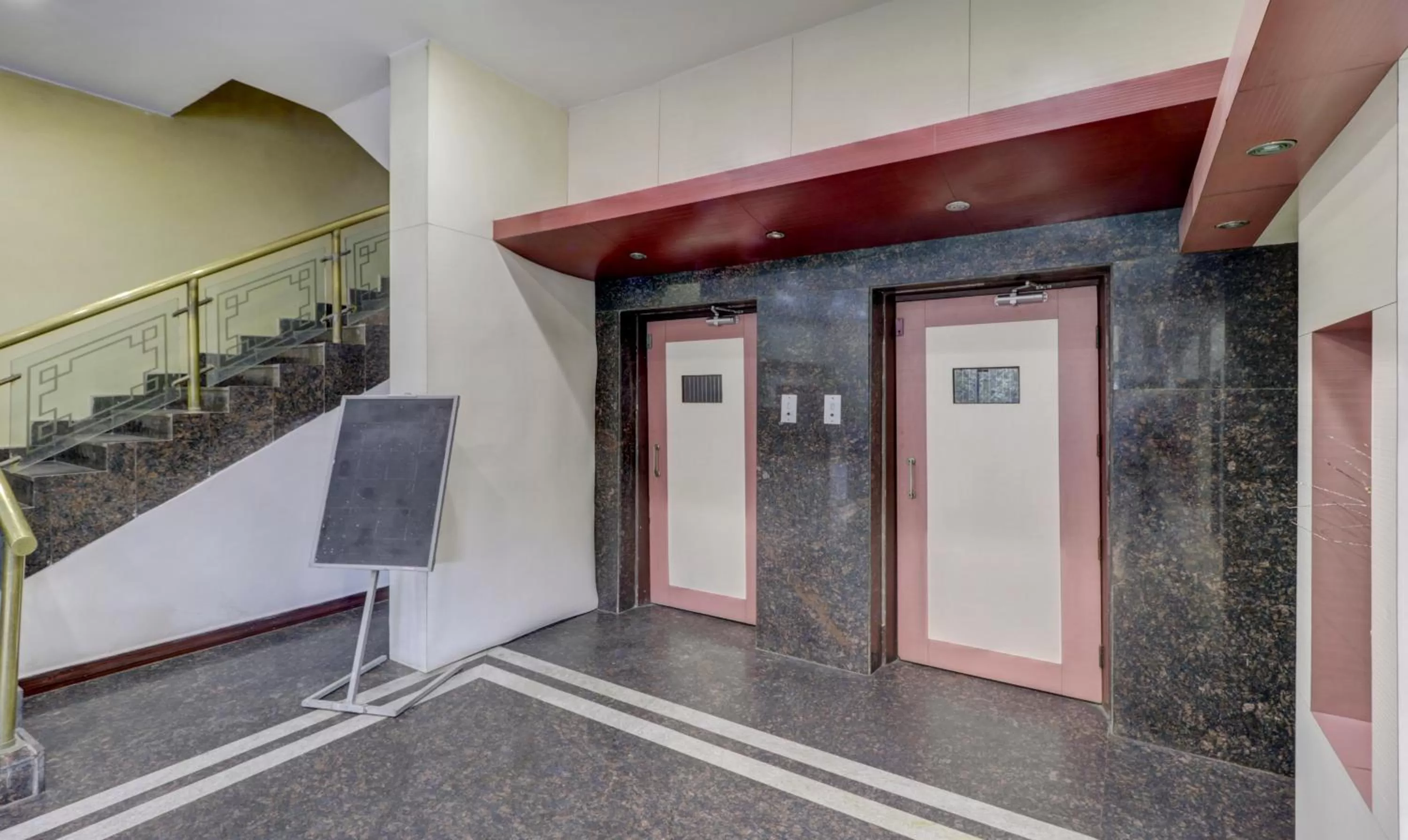 elevator in Treebo Trend Orange City