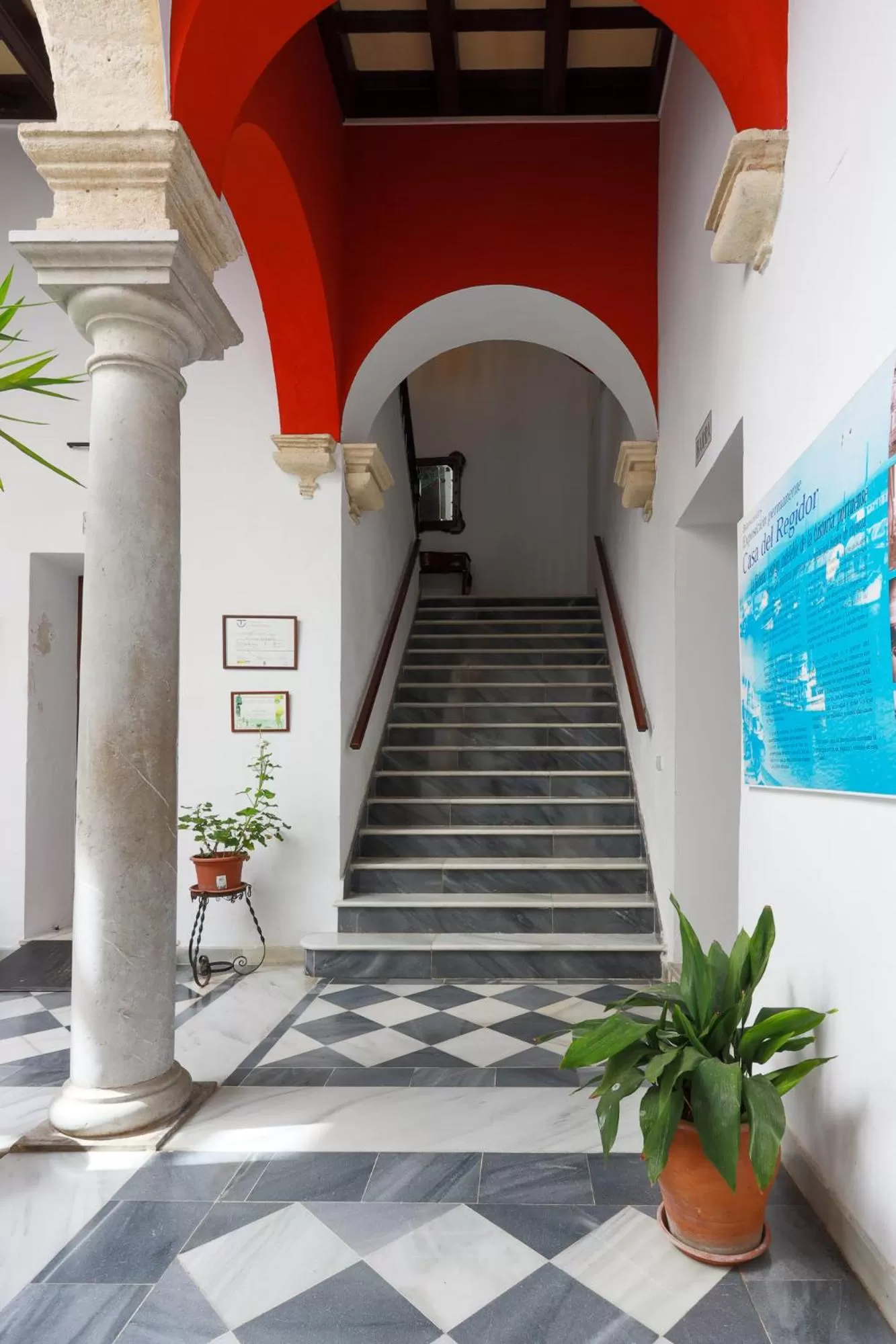 Property building in Casa del Regidor