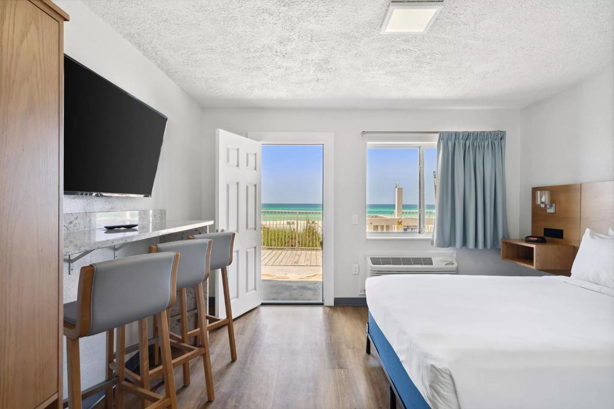 Bedroom, Bed in Sugar Sands Beachfront Hotel, a By The Sea Resort