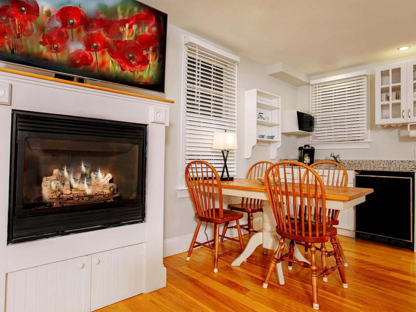 TV and multimedia in The Provincetown Hotel at Gabriel's