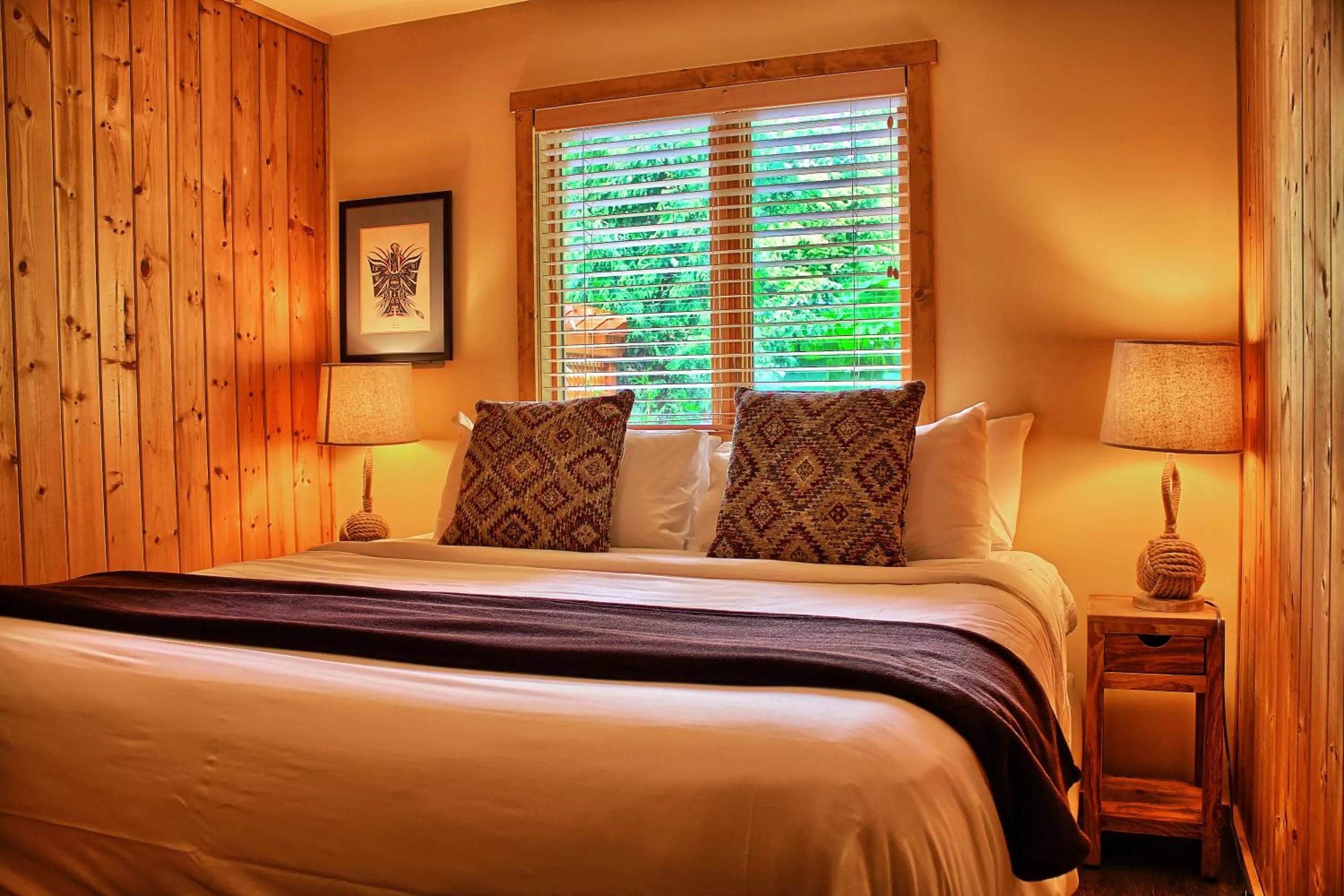 Bedroom, Bed in Wild Renfrew Seaside Cottages