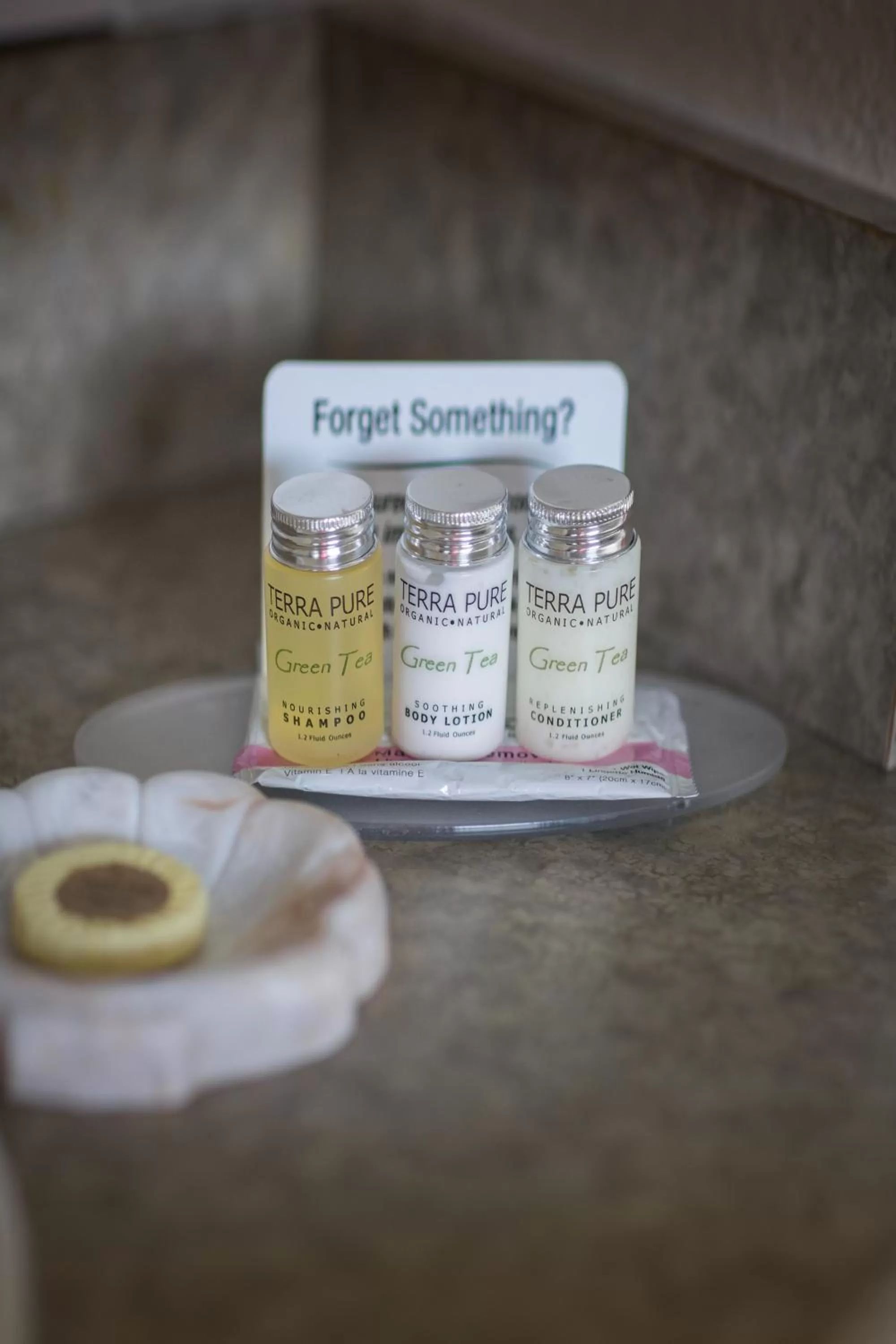 Bathroom in Twin Peaks Lodge & Hot Springs