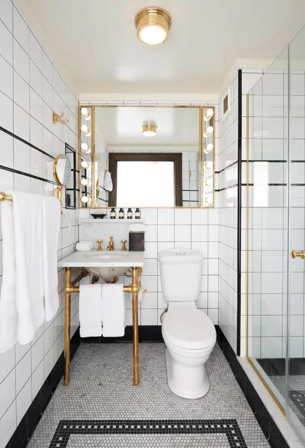 Shower in The Ludlow Hotel