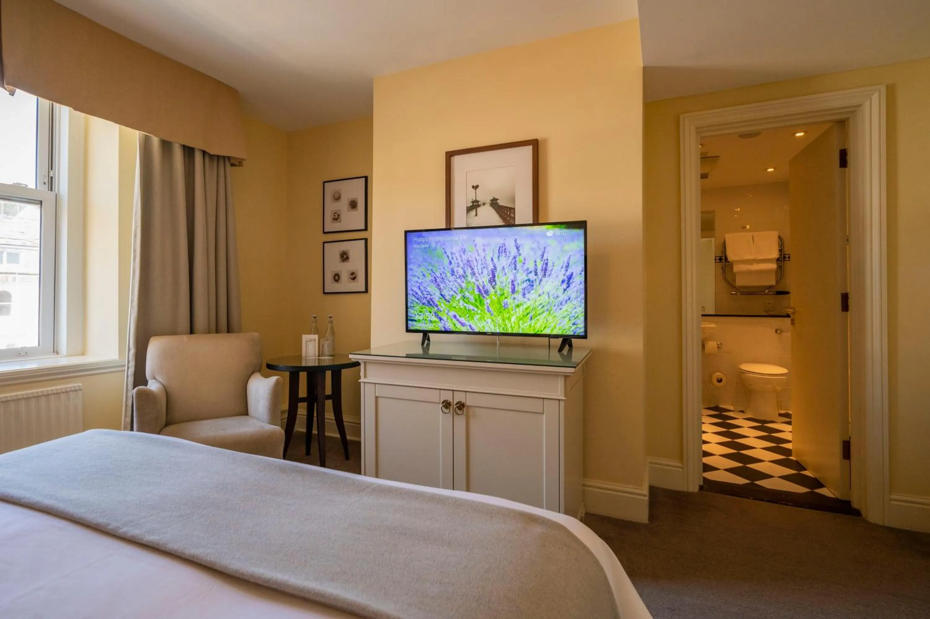 TV and multimedia, Bed in St George's Hotel - Llandudno