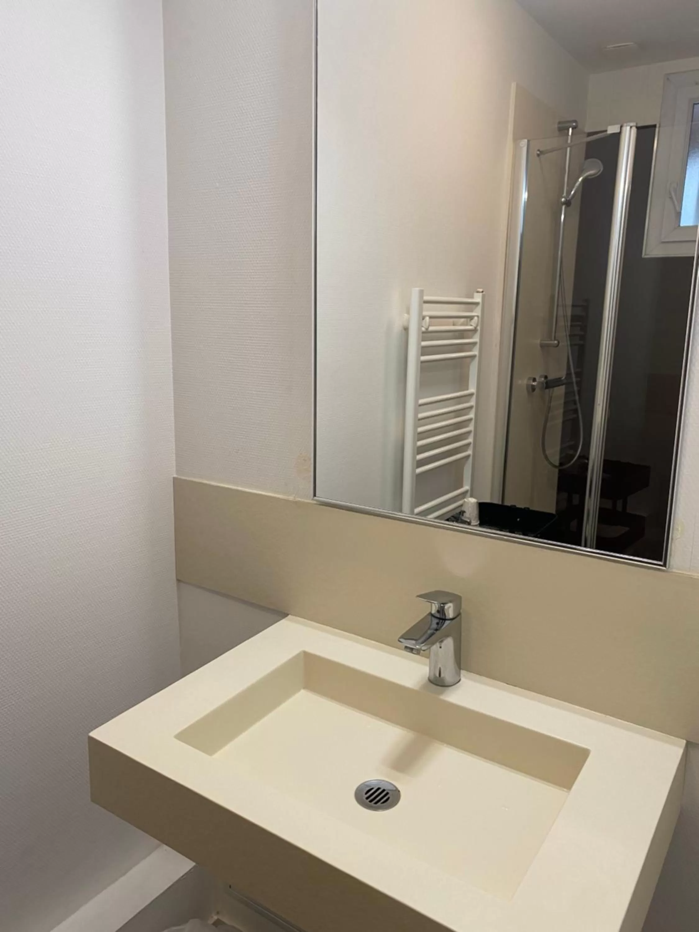 Bathroom in Hotel le Faisan