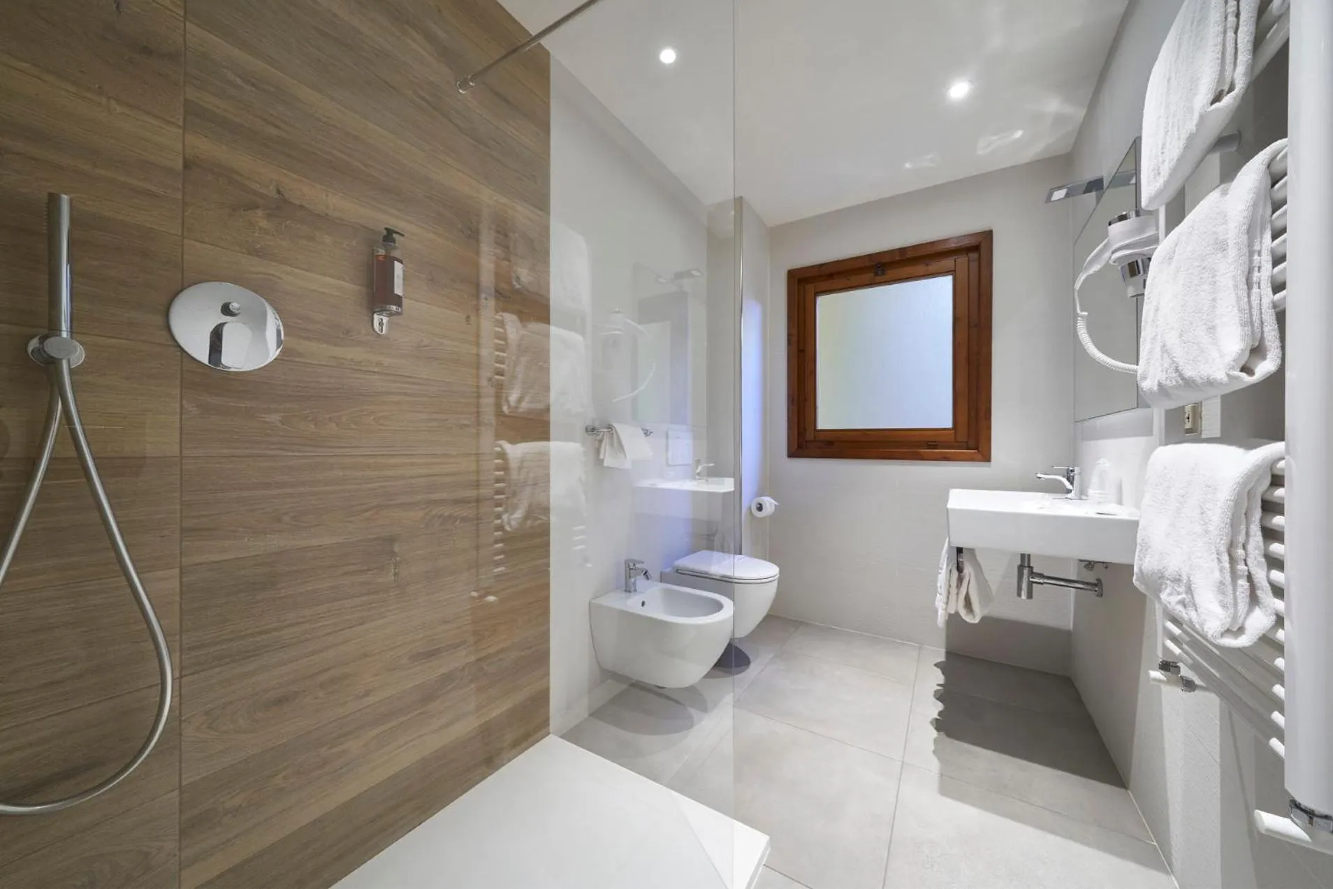 Shower in Park Hotel Chianti