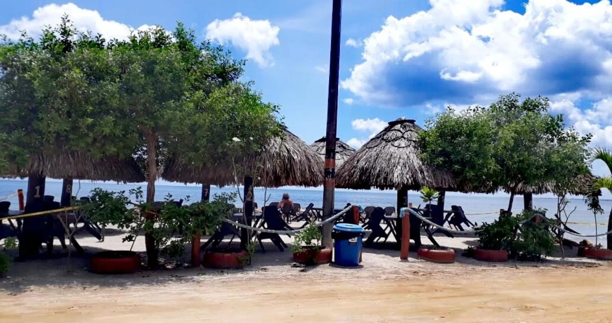 Dining area, Beach in Hotel Costa Mar Coveñas