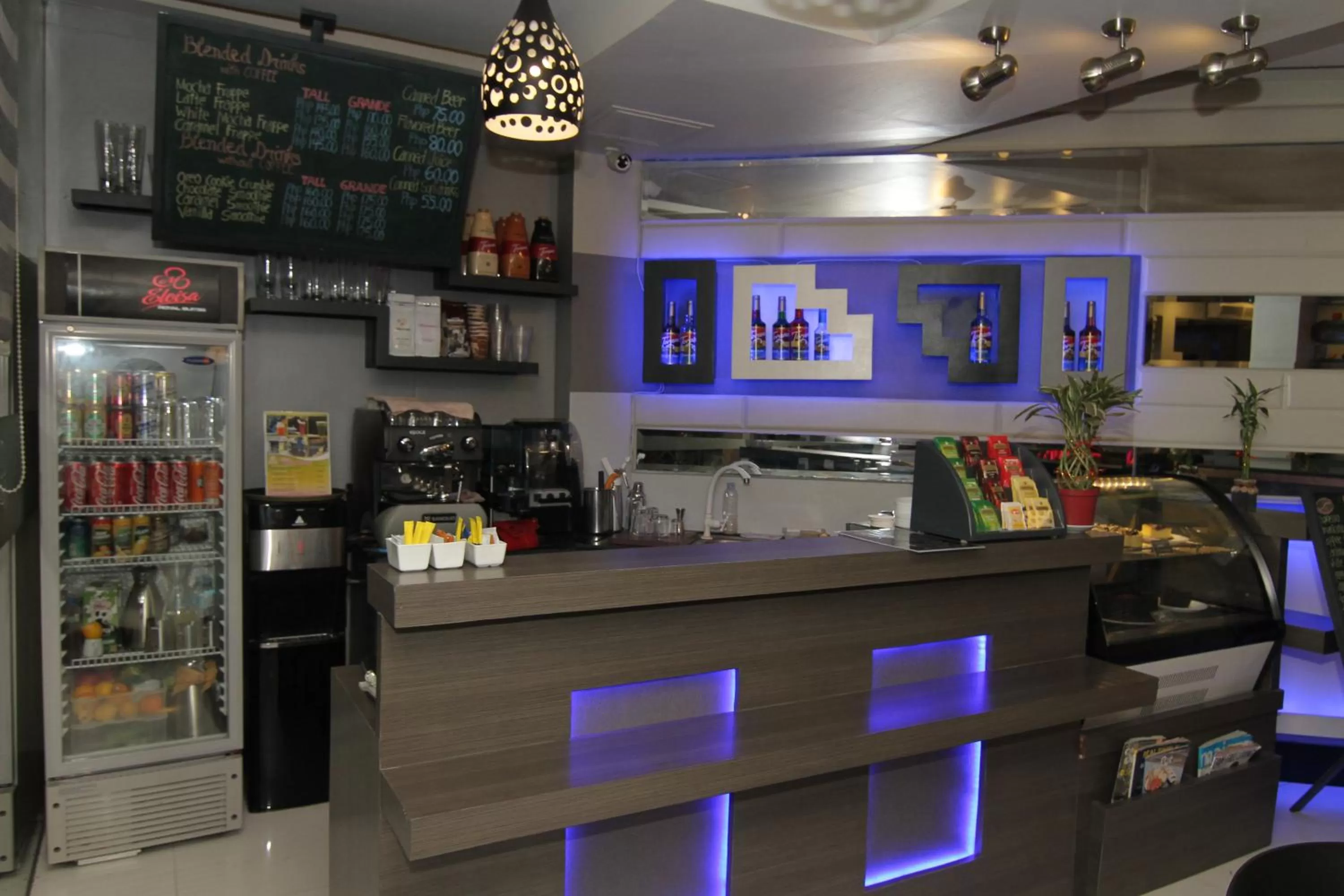 Area and facilities in Eloisa Royal Suites