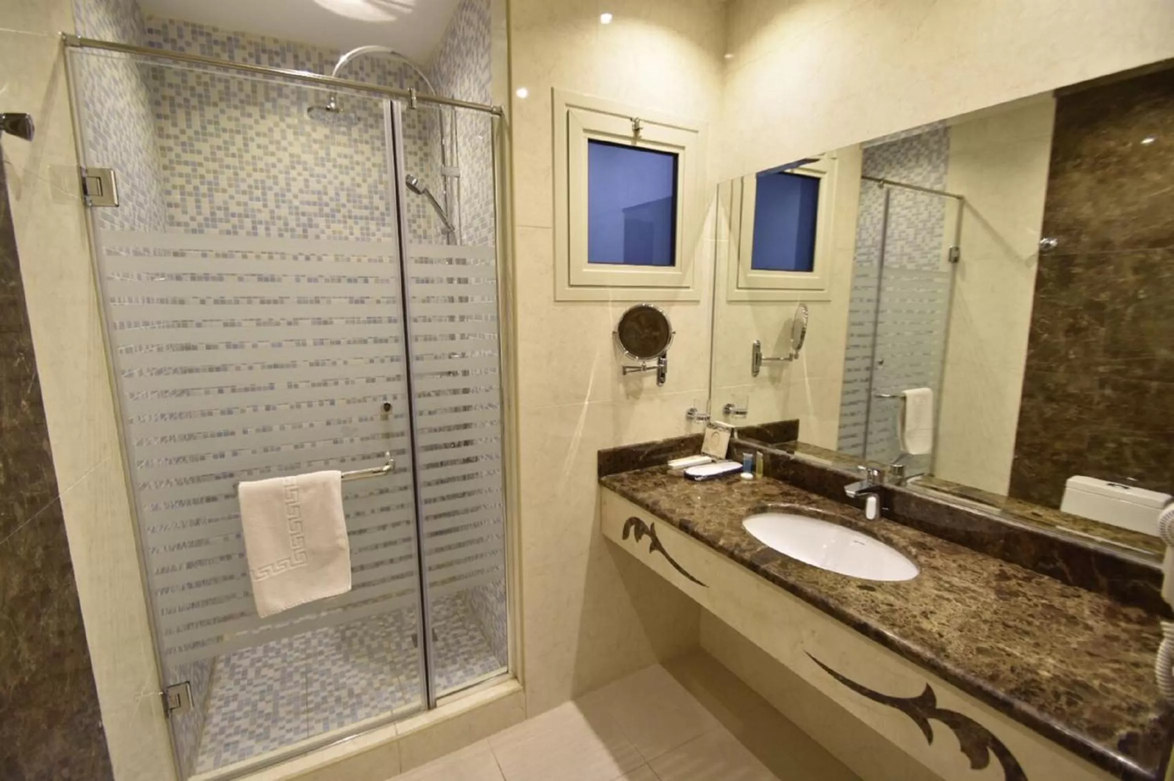 On site, Bathroom in Abat Suites