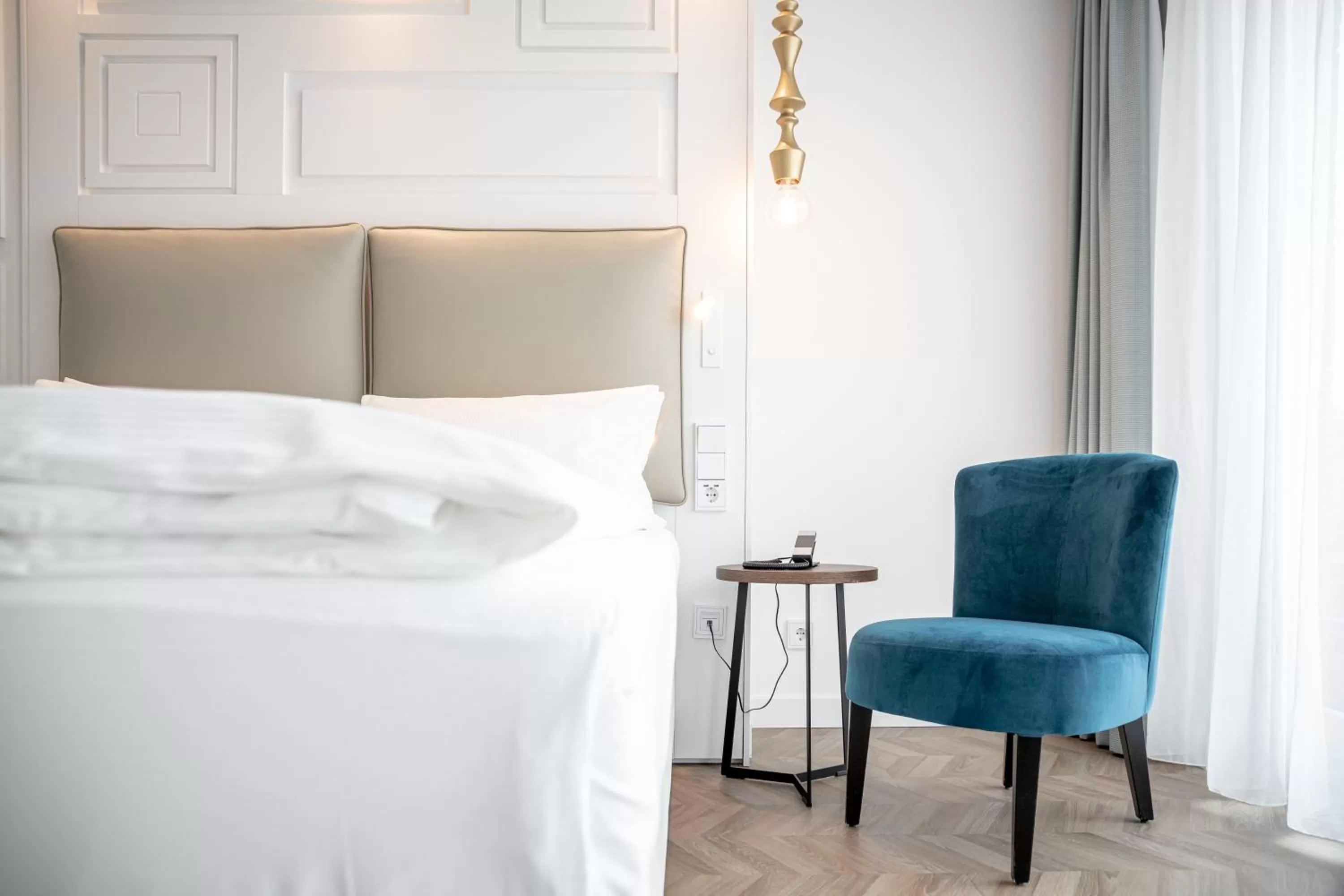 Bed in Hotel Indigo Dresden - Wettiner Platz by IHG