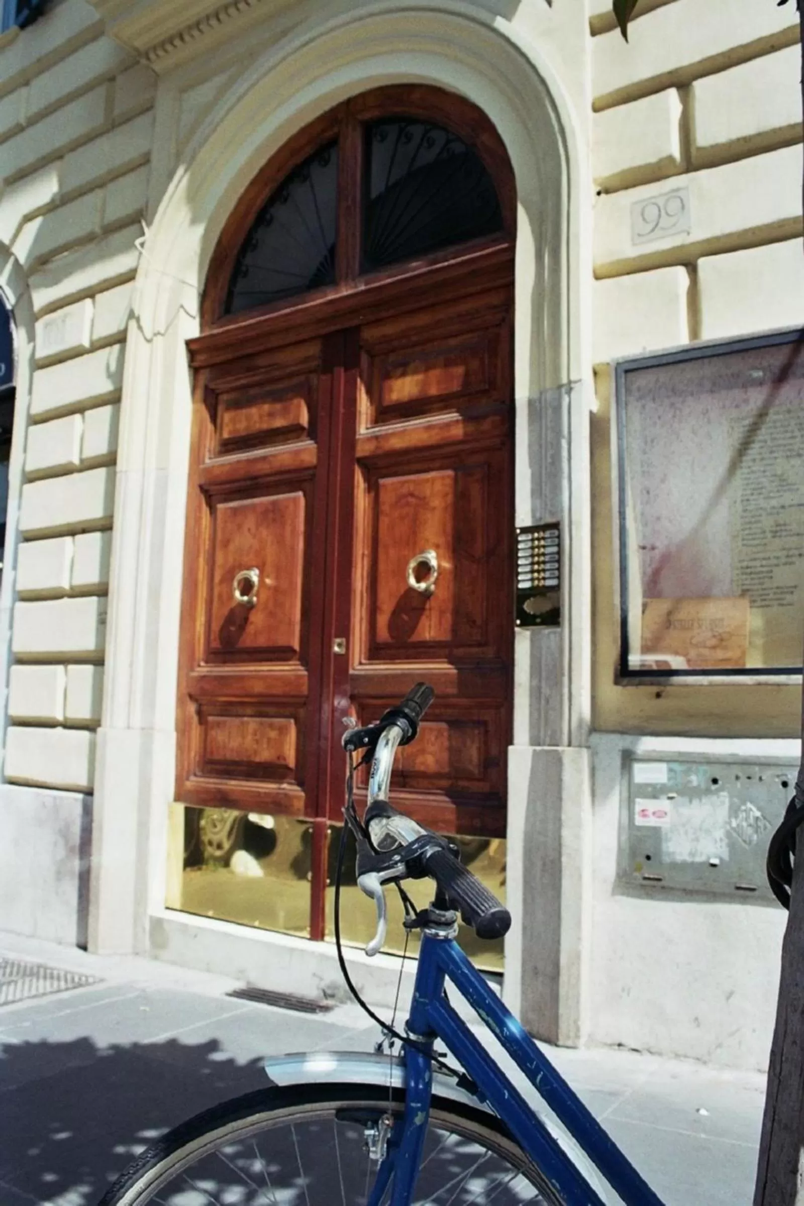 Property building in Casa White