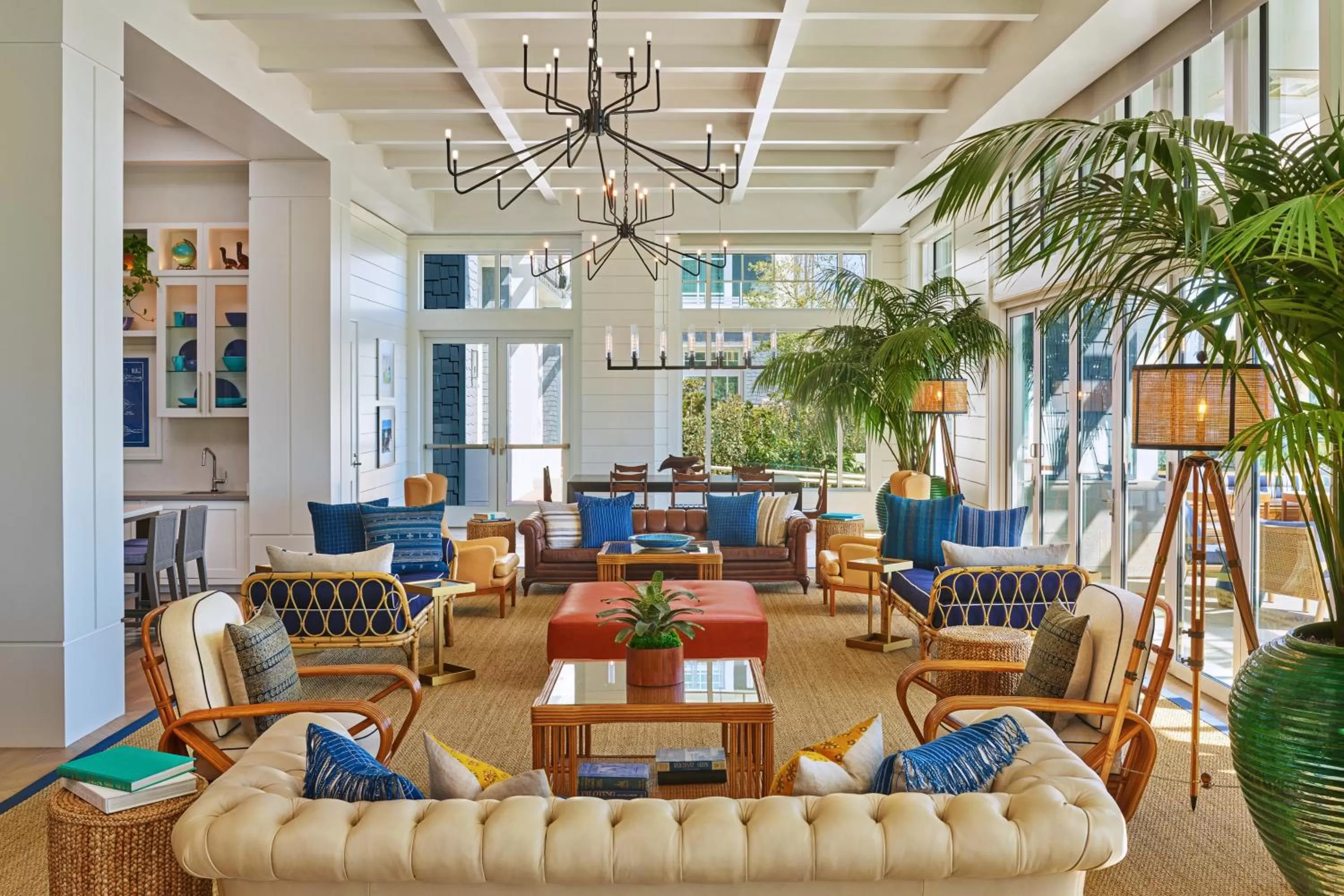 Lounge or bar in The Seabird Ocean Resort & Spa, Part of Destination Hotel by Hyatt
