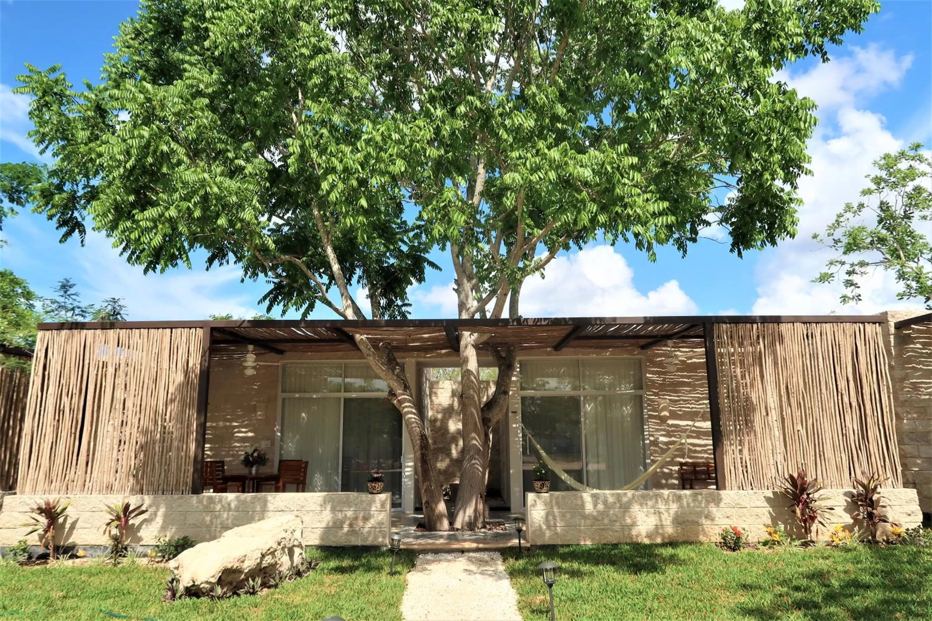 Shower in Hotel Casa de Campo Conkal Merida