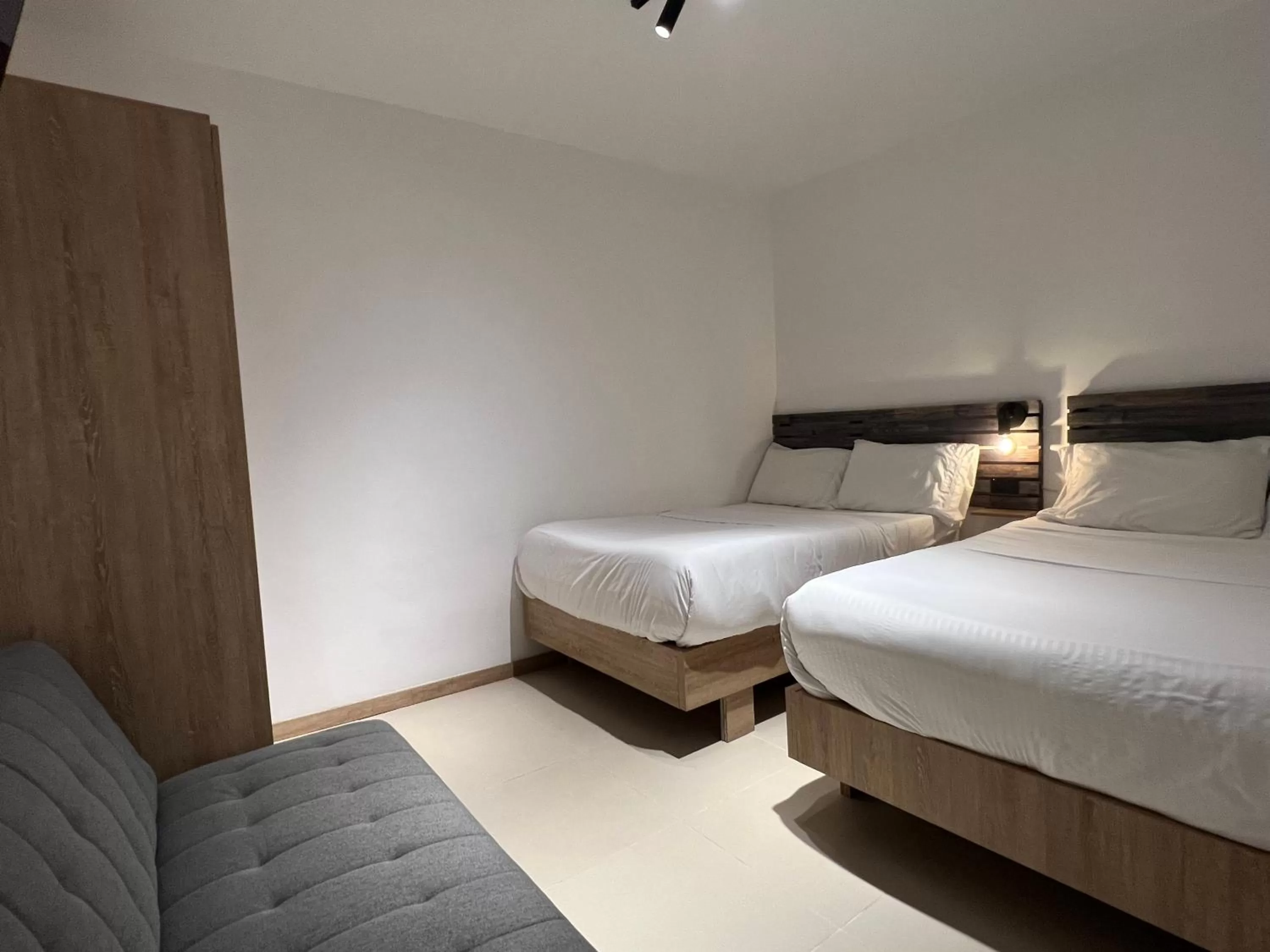 Bedroom, Bed in HOTEL 9.5 SAN FERNANDO