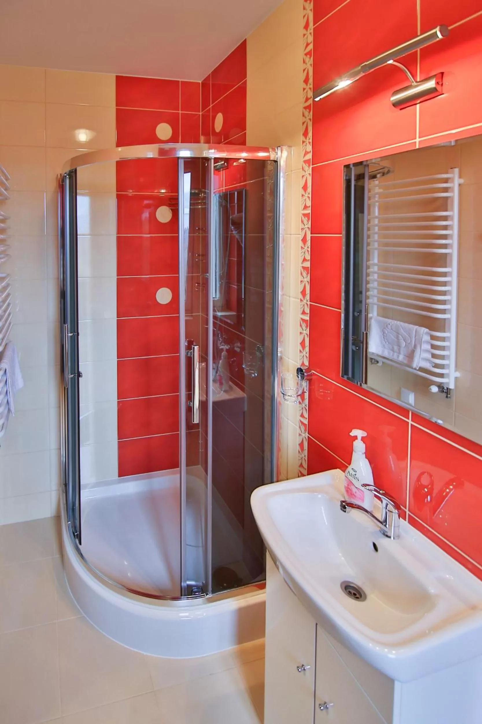 Photo of the whole room, Bathroom in Villa Kasper