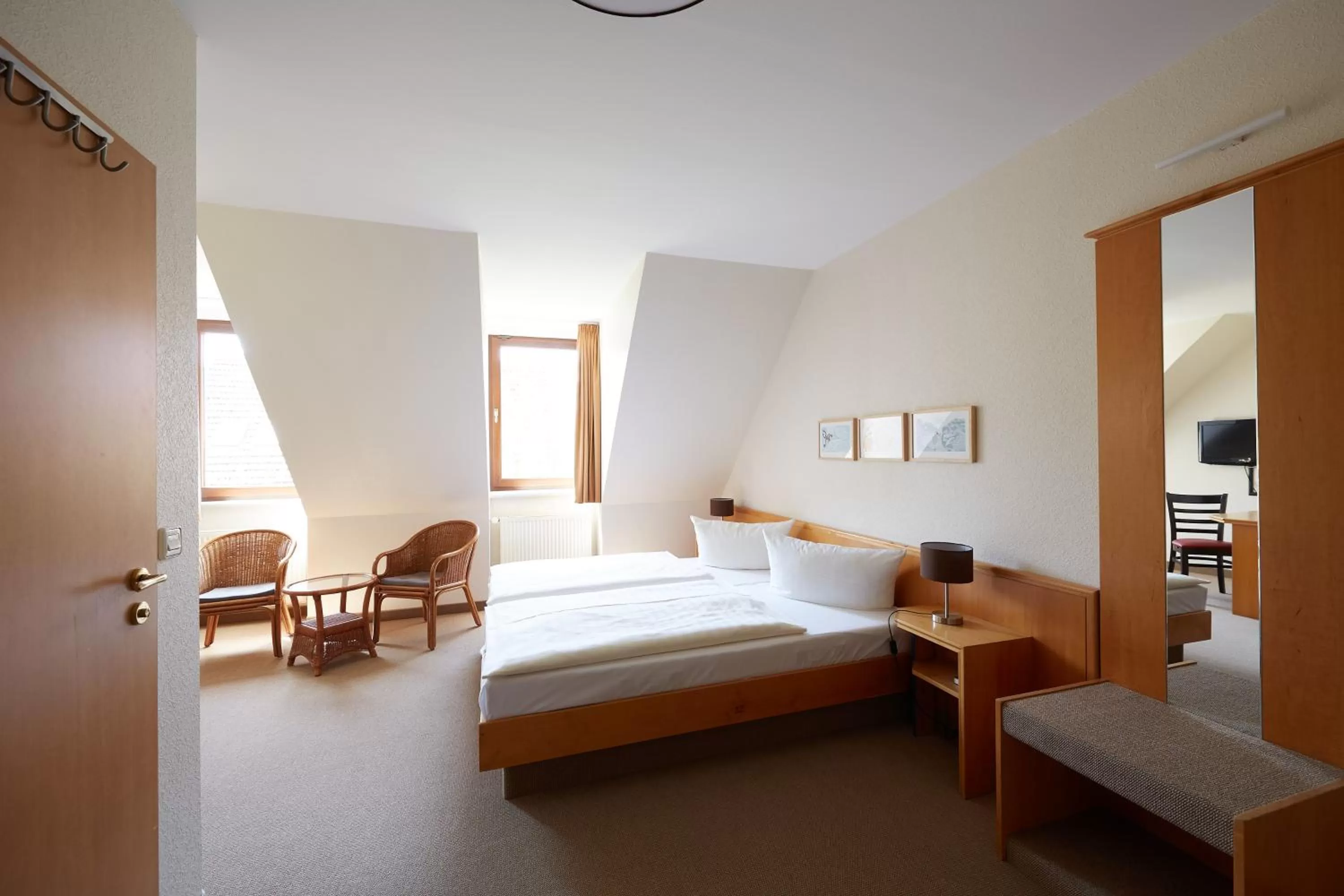 Bed in Hotel garni "Zum Eichwerder"