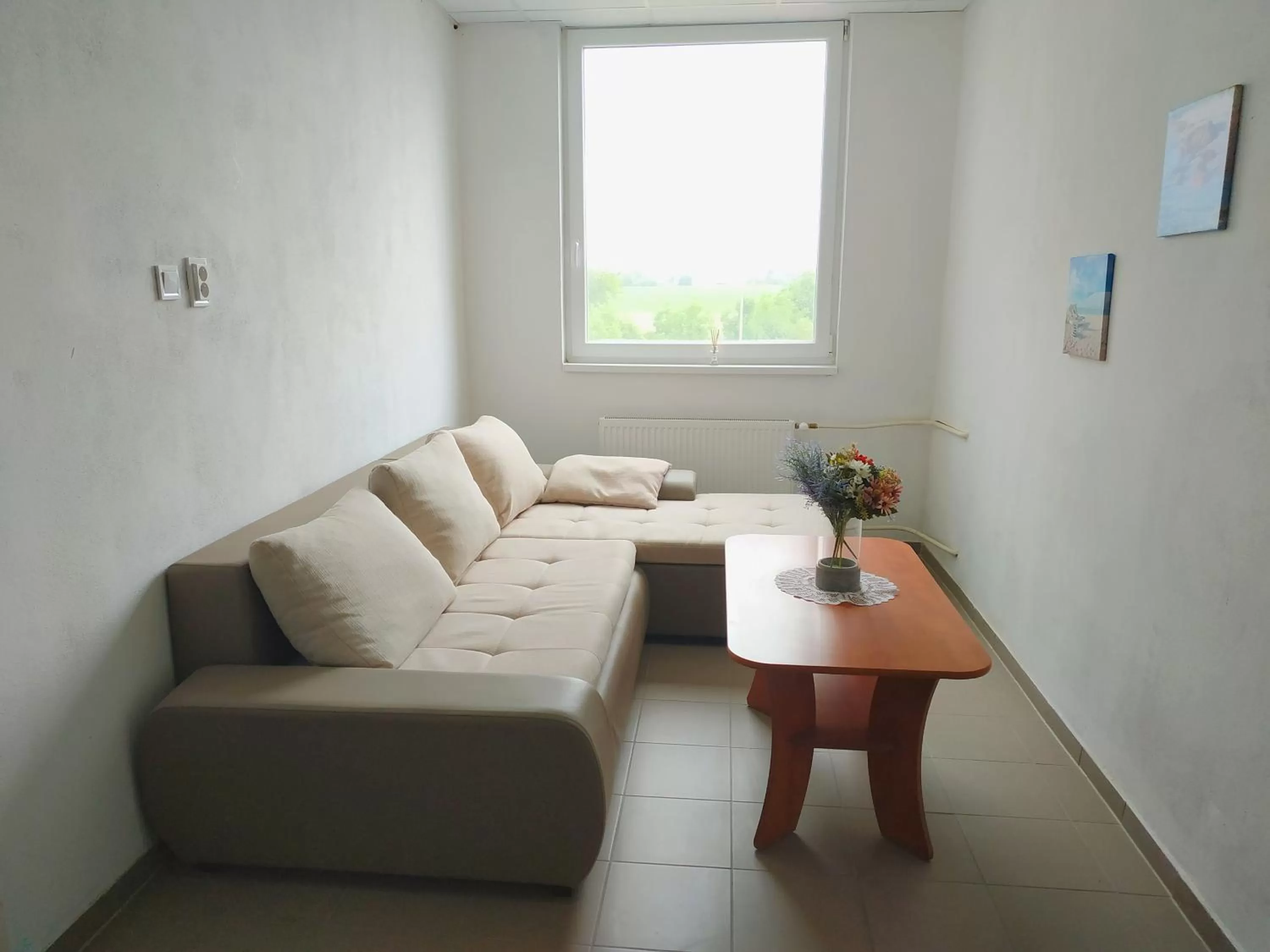 Seating area in Hotel Slobi