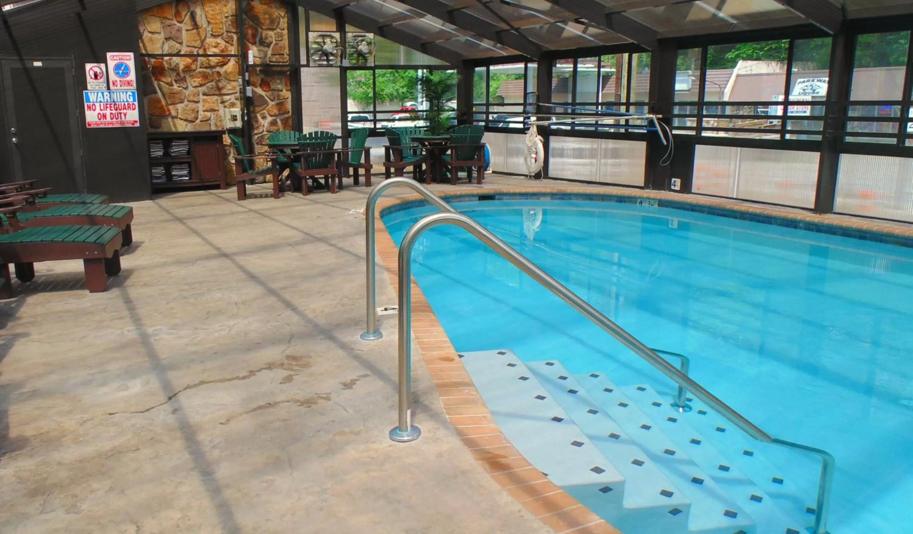 Swimming pool in Baymont by Wyndham Gatlinburg On The River