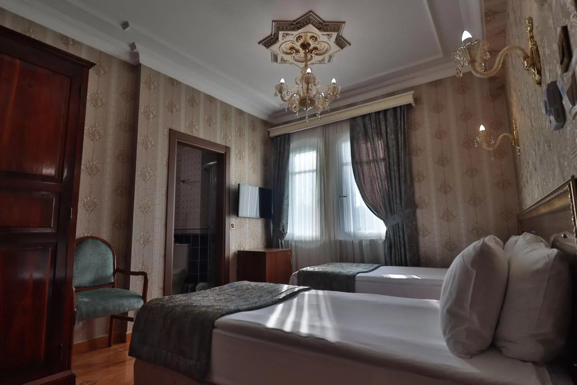 Deluxe Double or Twin Room in Blue House Hotel Old City - Sultanahmet Deluxe Double or Twin Room in Blue House Hotel Old City - Sultanahmet