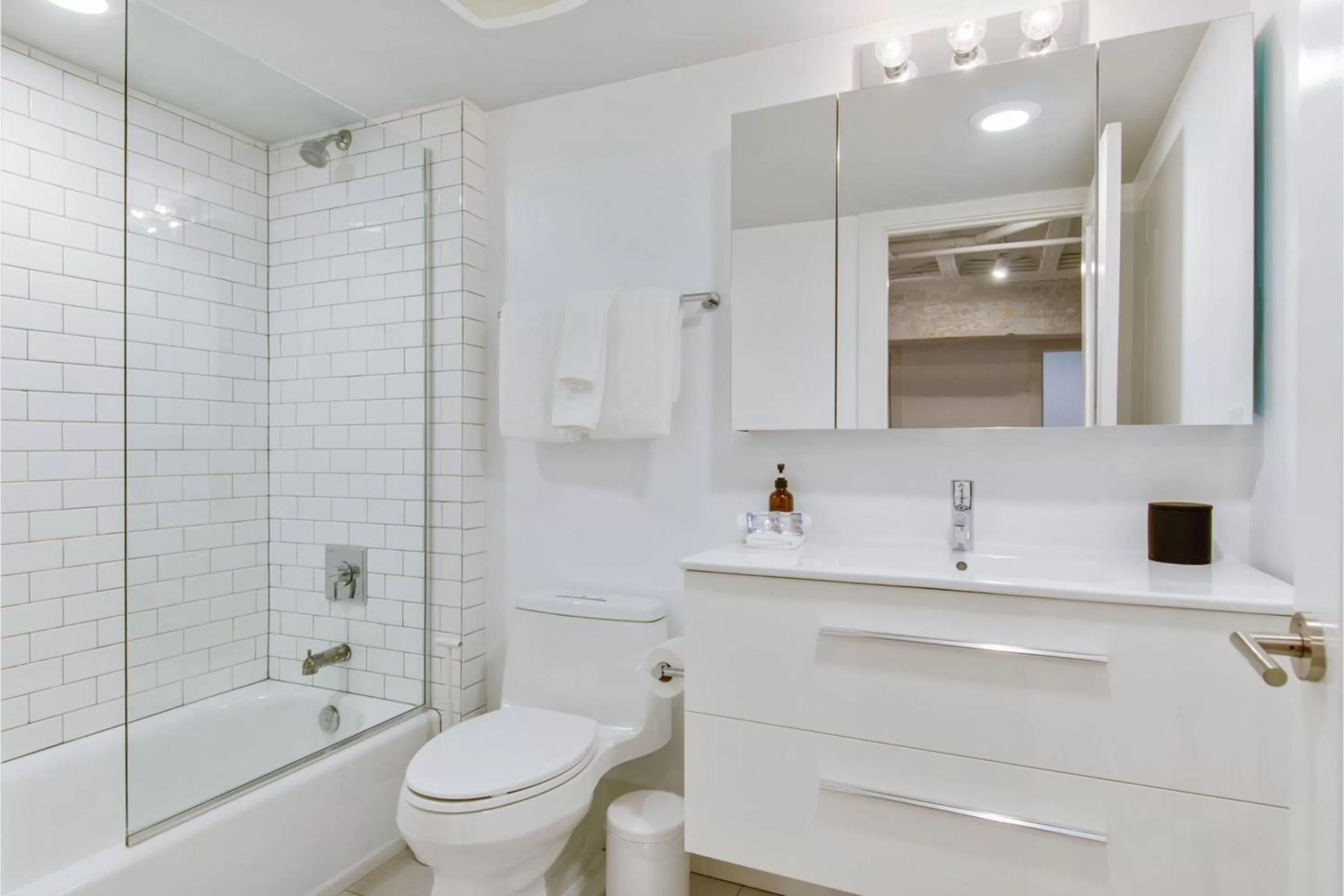 Bathroom in Roami at Motorworks