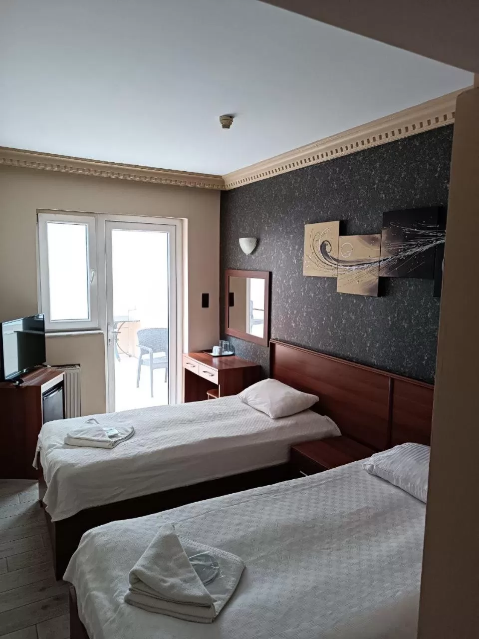 Twin Room in Hanedan Hotel