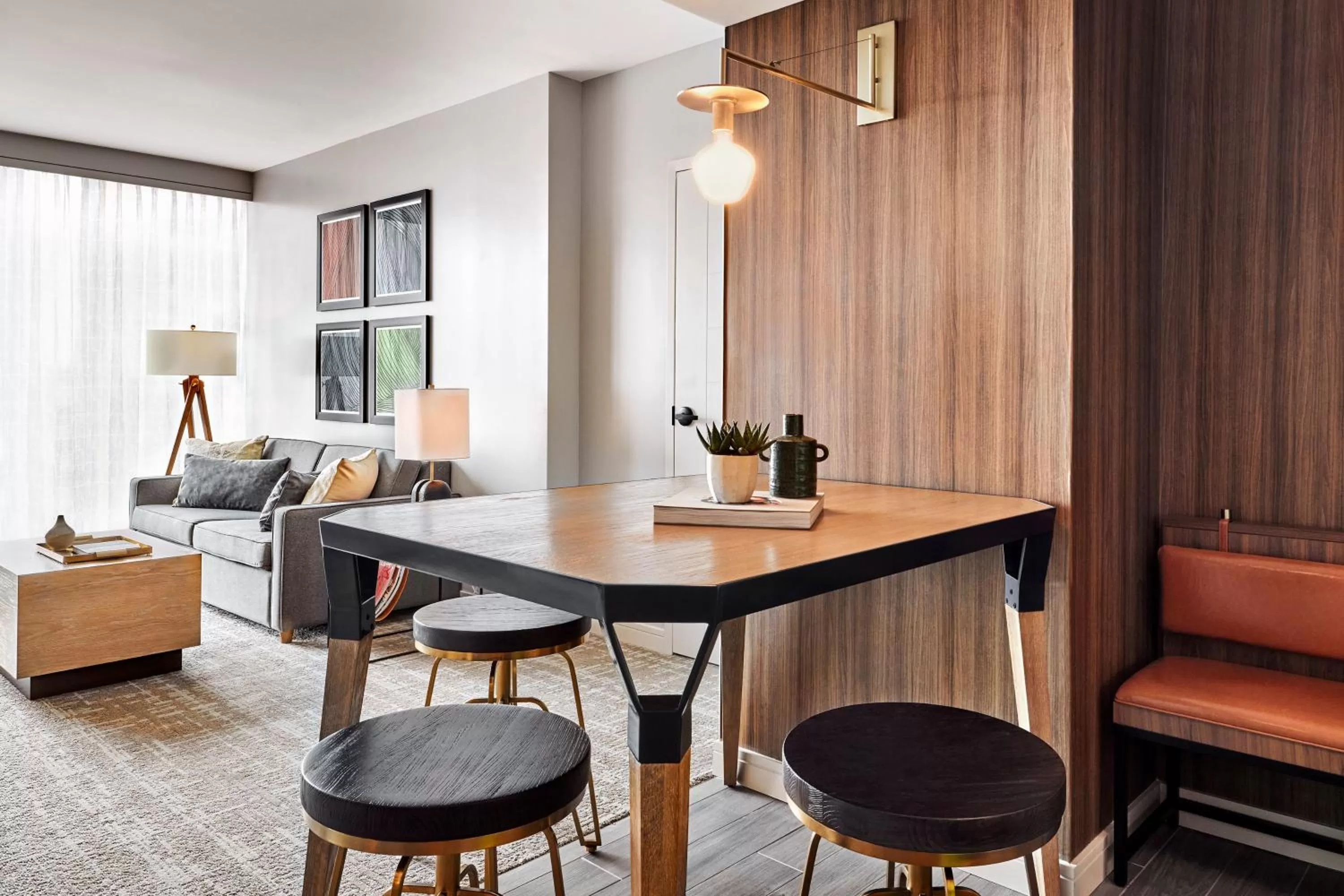 Photo of the whole room in Omni Tempe Hotel at ASU