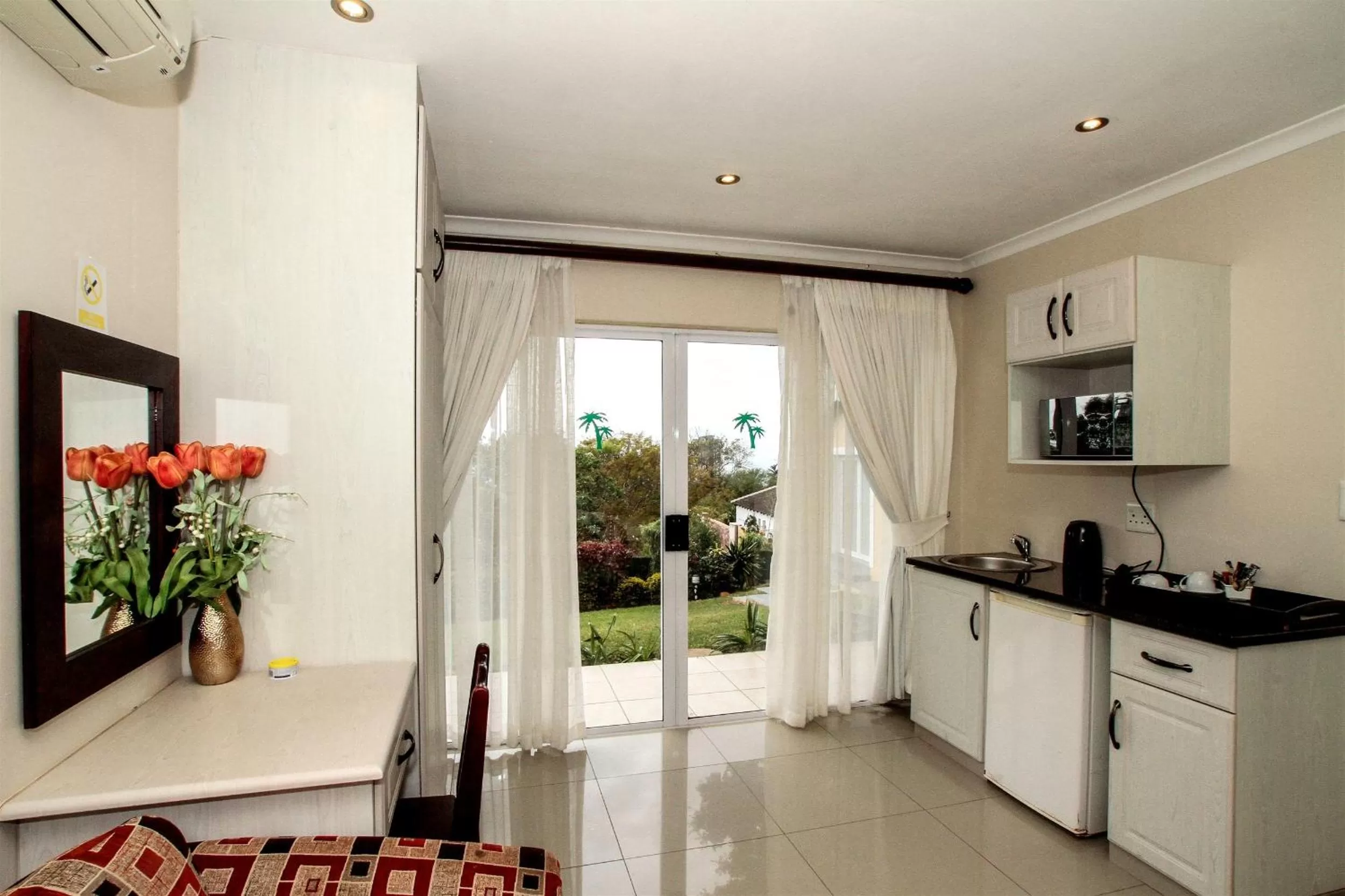 Kitchen/Kitchenette in Addis Bed and Breakfast