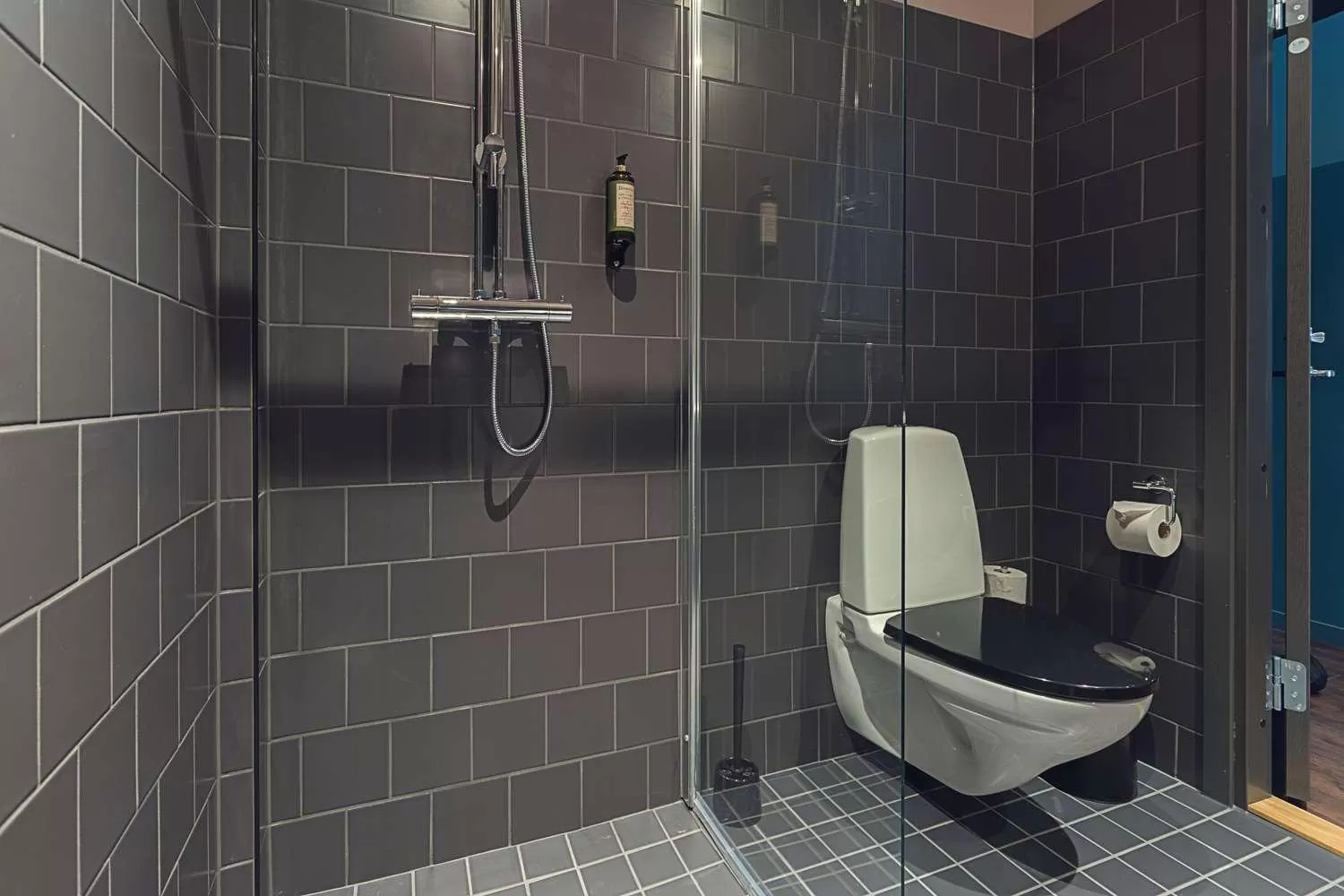 Shower in Best Western Plus Hus 57