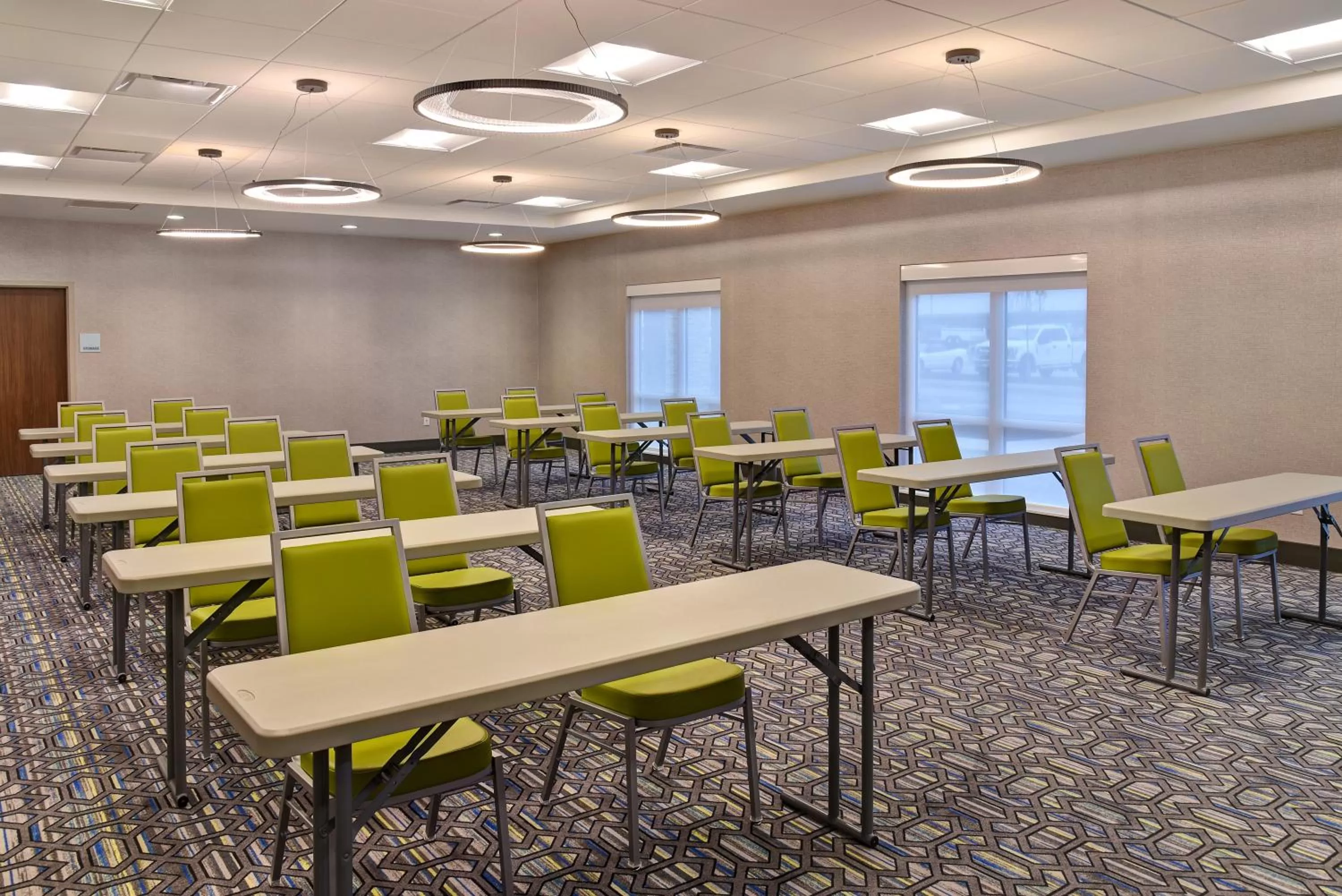 Meeting/conference room in Holiday Inn Express & Suites - Ottawa by IHG