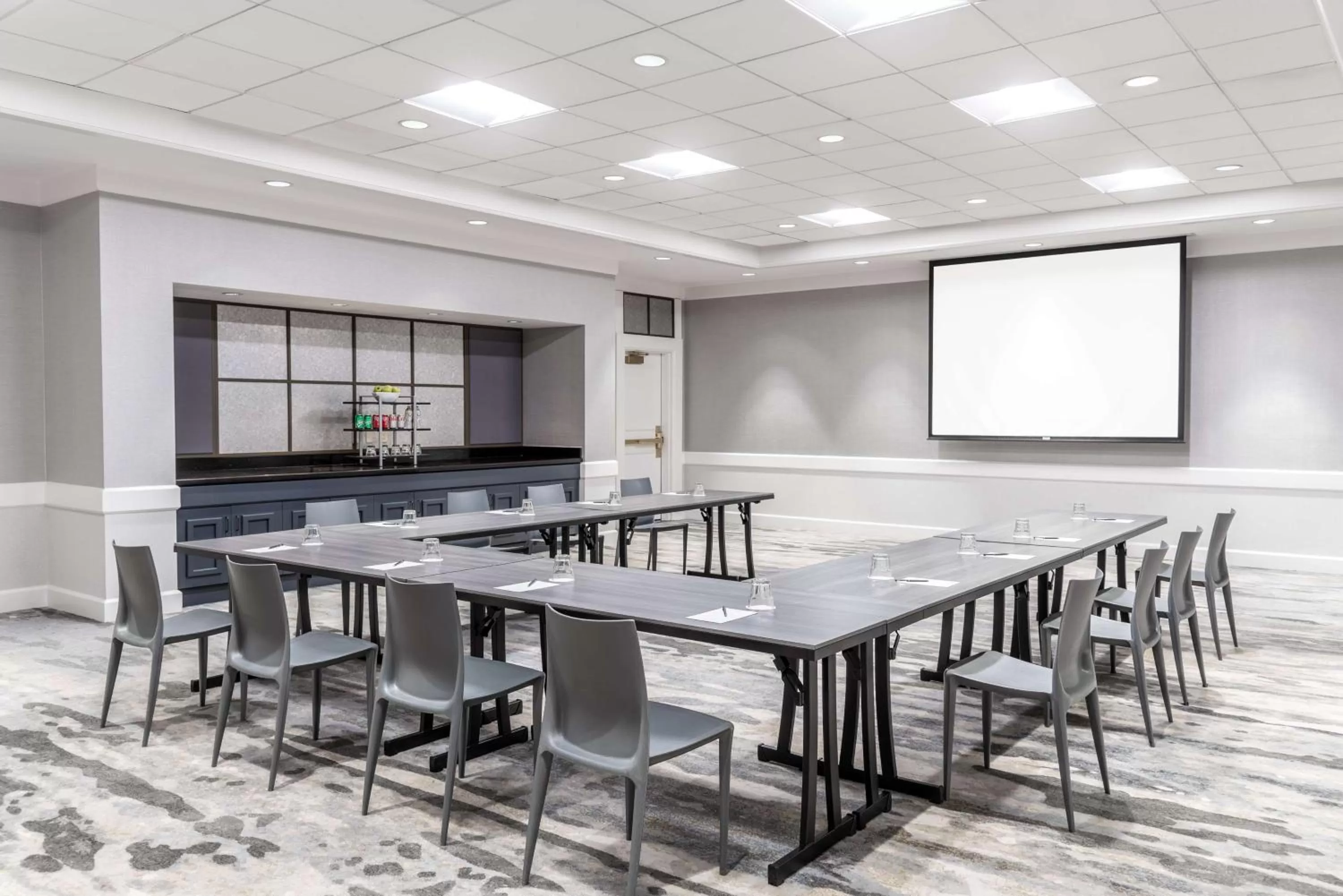 Meeting/conference room in Hilton Alexandria Mark Center