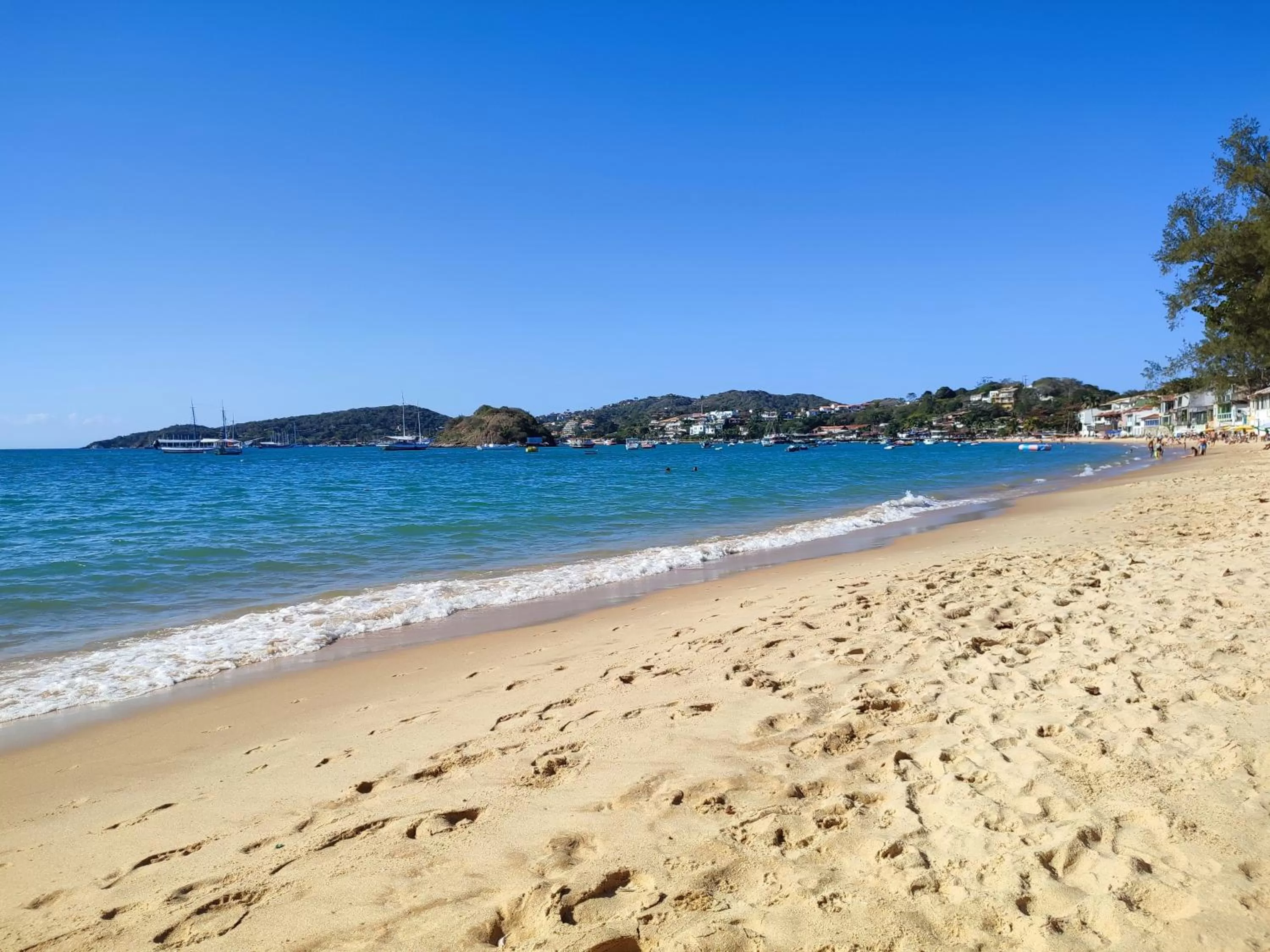 Day, Beach in Pousada L'étage