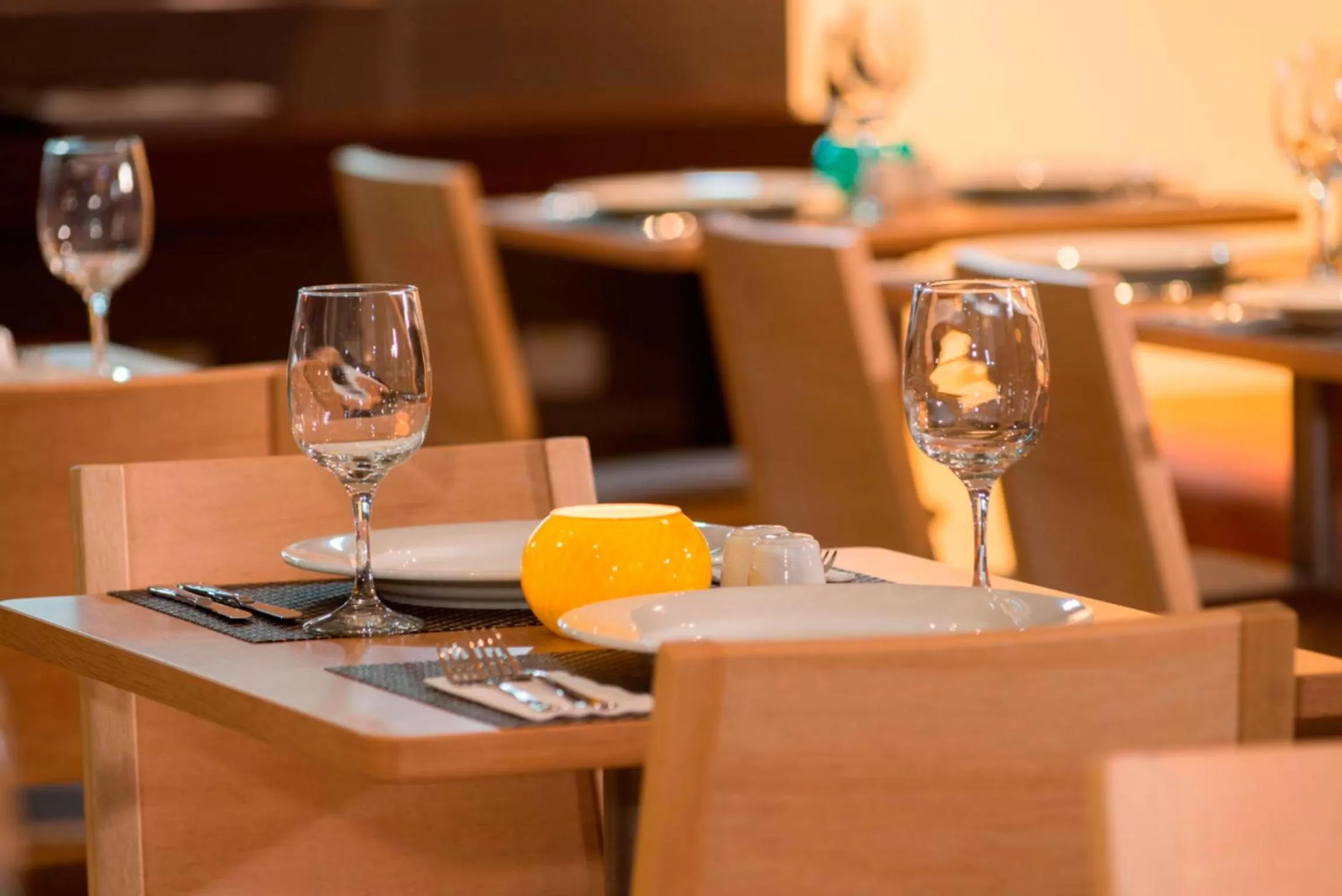 Restaurant/places to eat in Best Western Plus Santa Marta Hotel