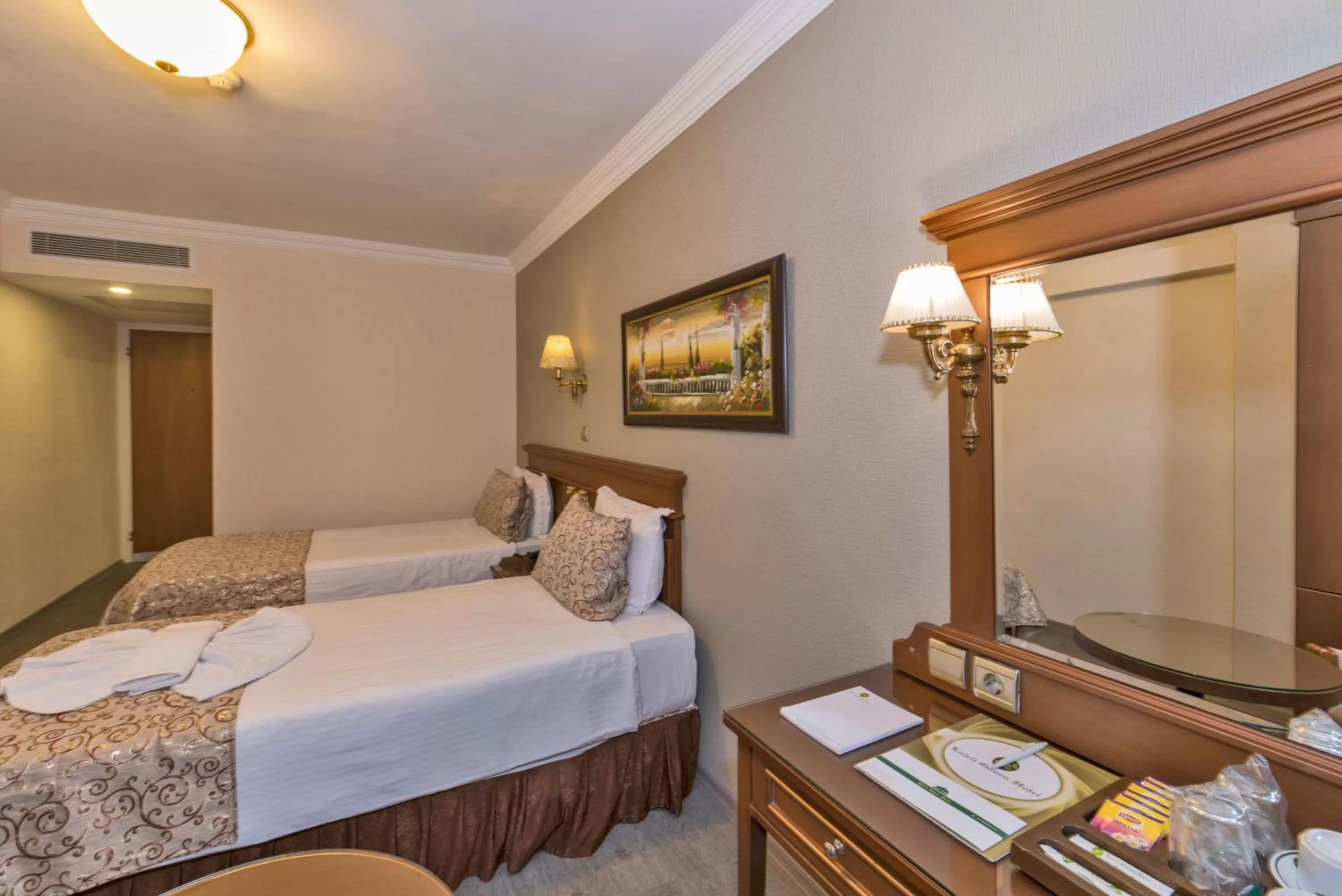 Bed in Laleli Gonen Hotel