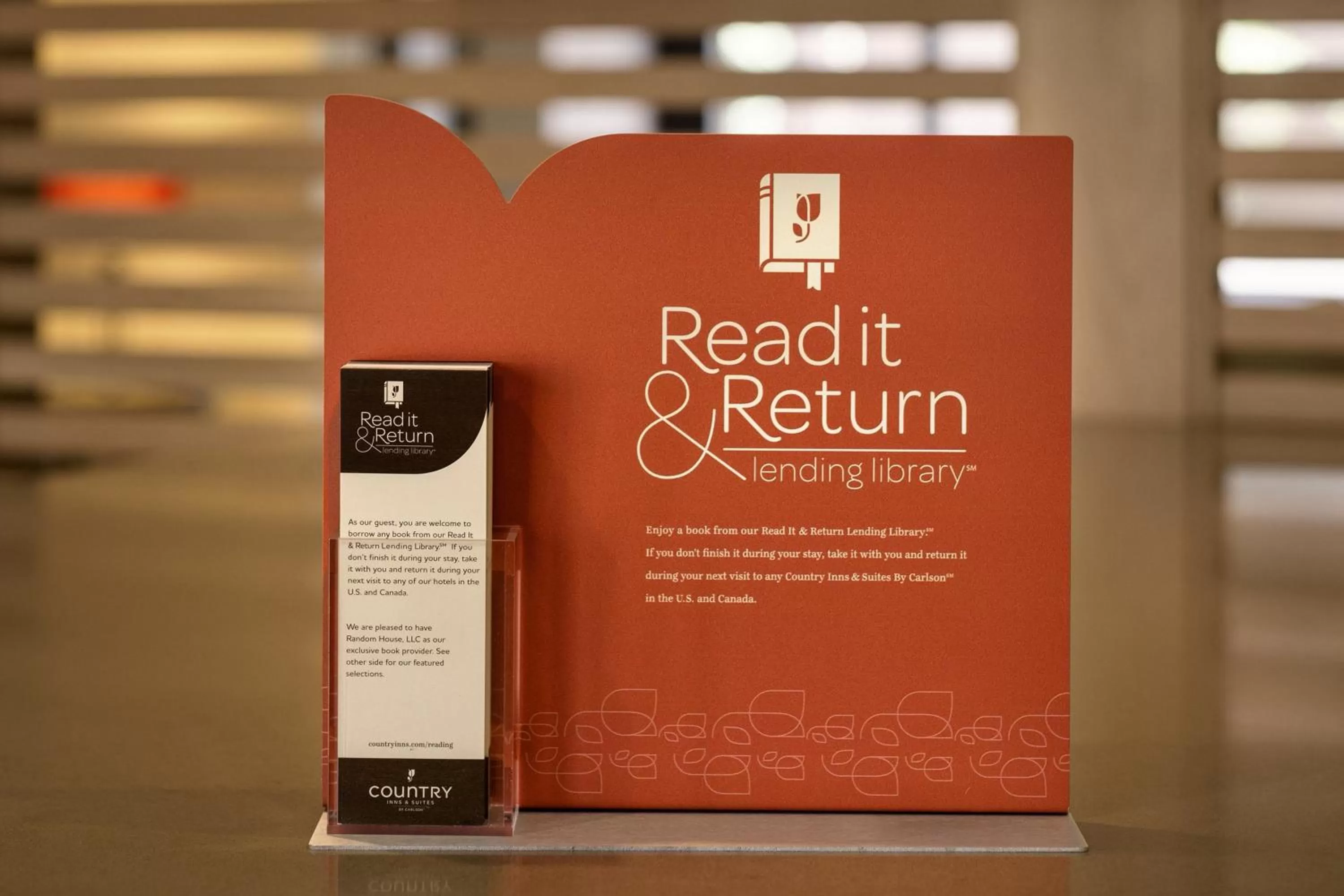 Library in Country Inn & Suites by Radisson, Platteville, WI
