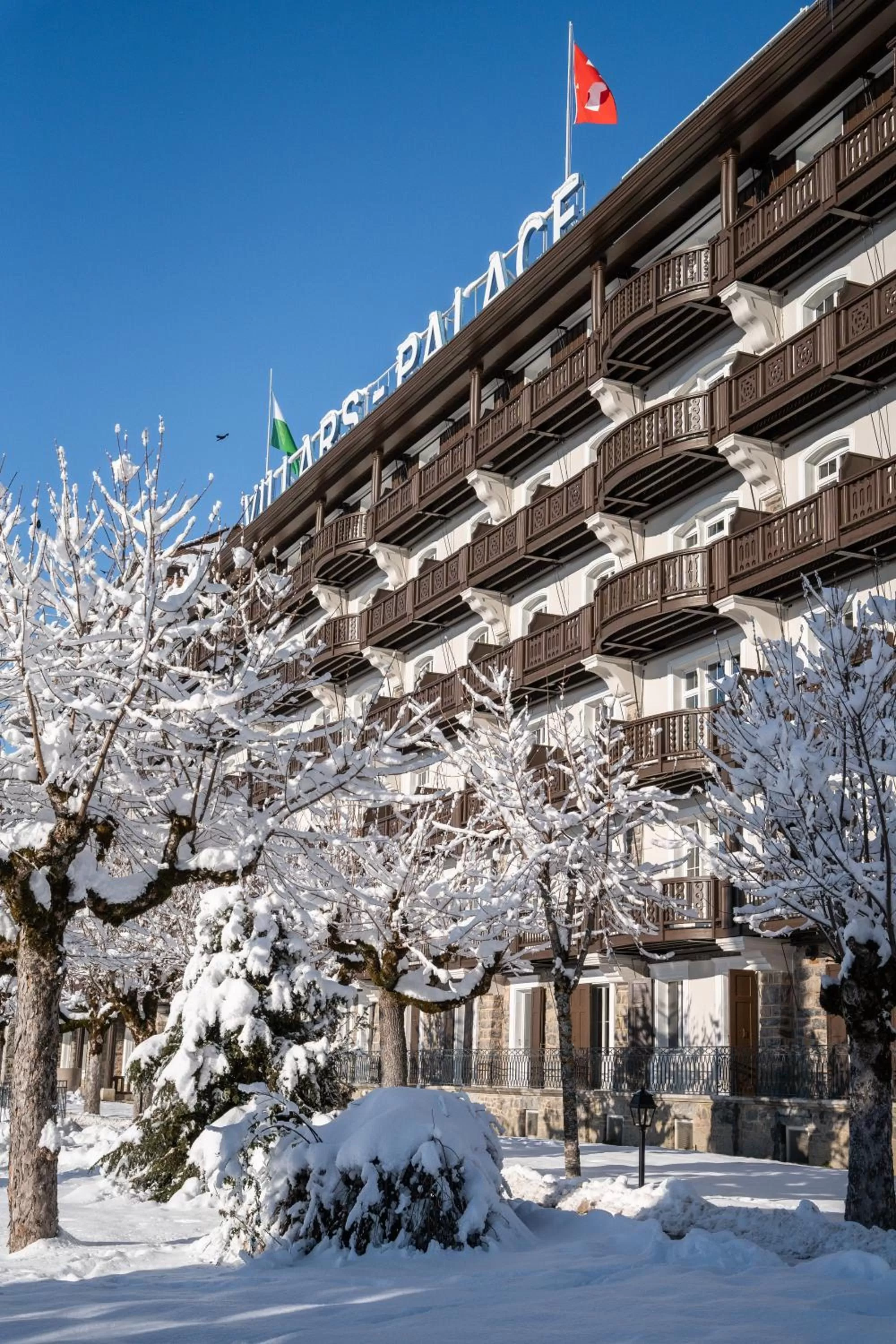 Property building in Villars Palace