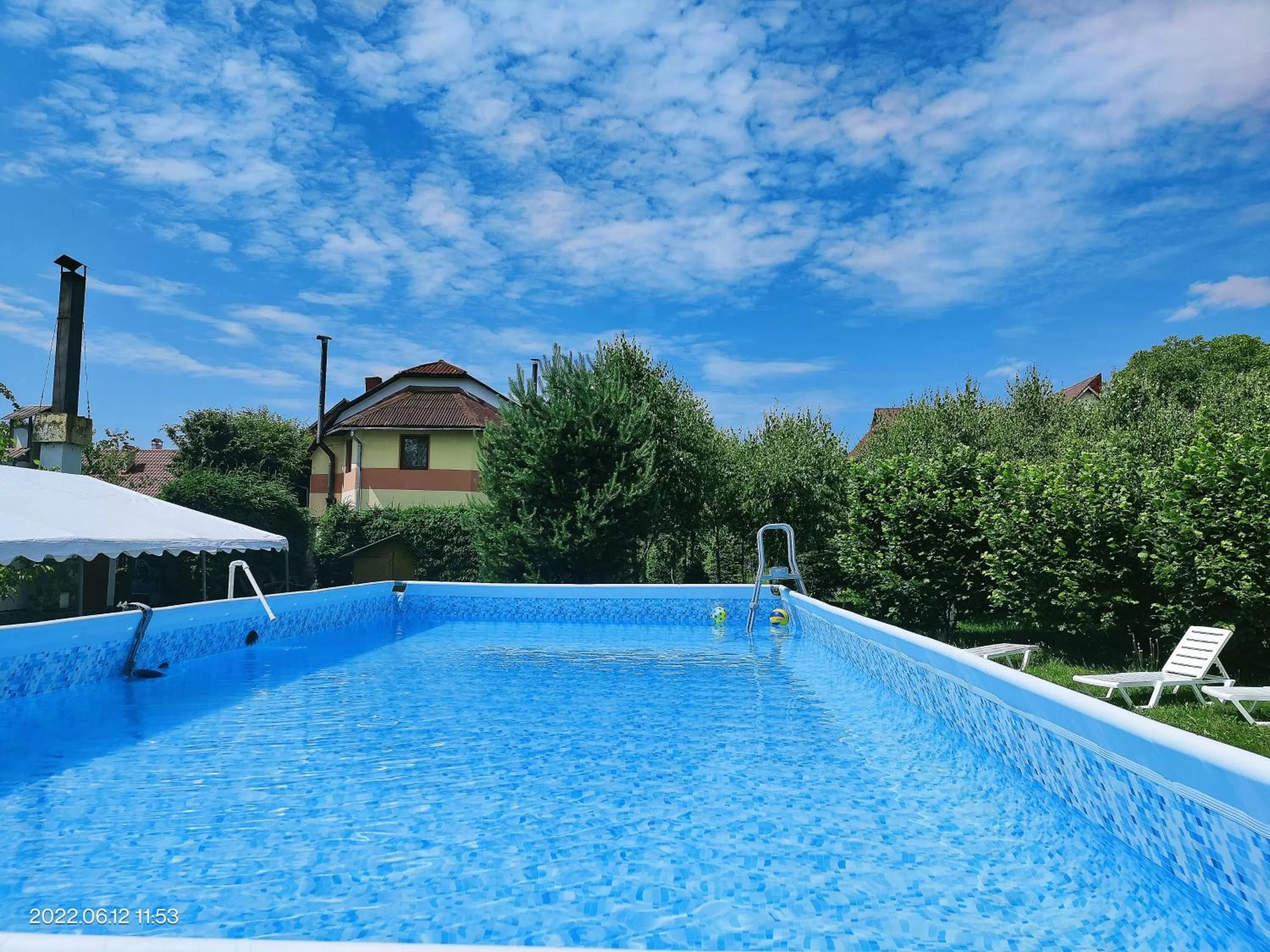 Pool view, Swimming Pool in Kolyba Opryshkiv
