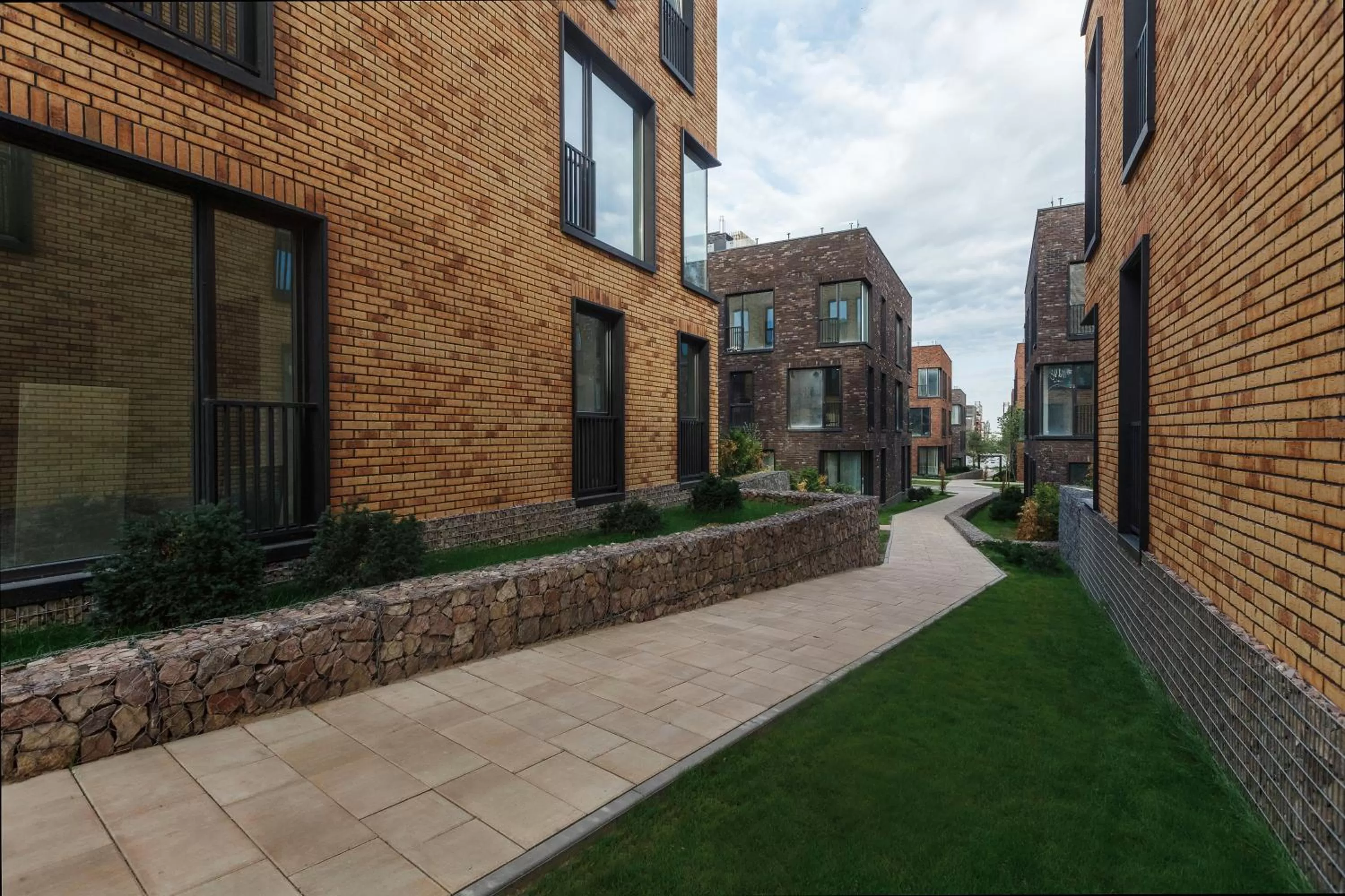 Property Building in Warm House Apart Hotel