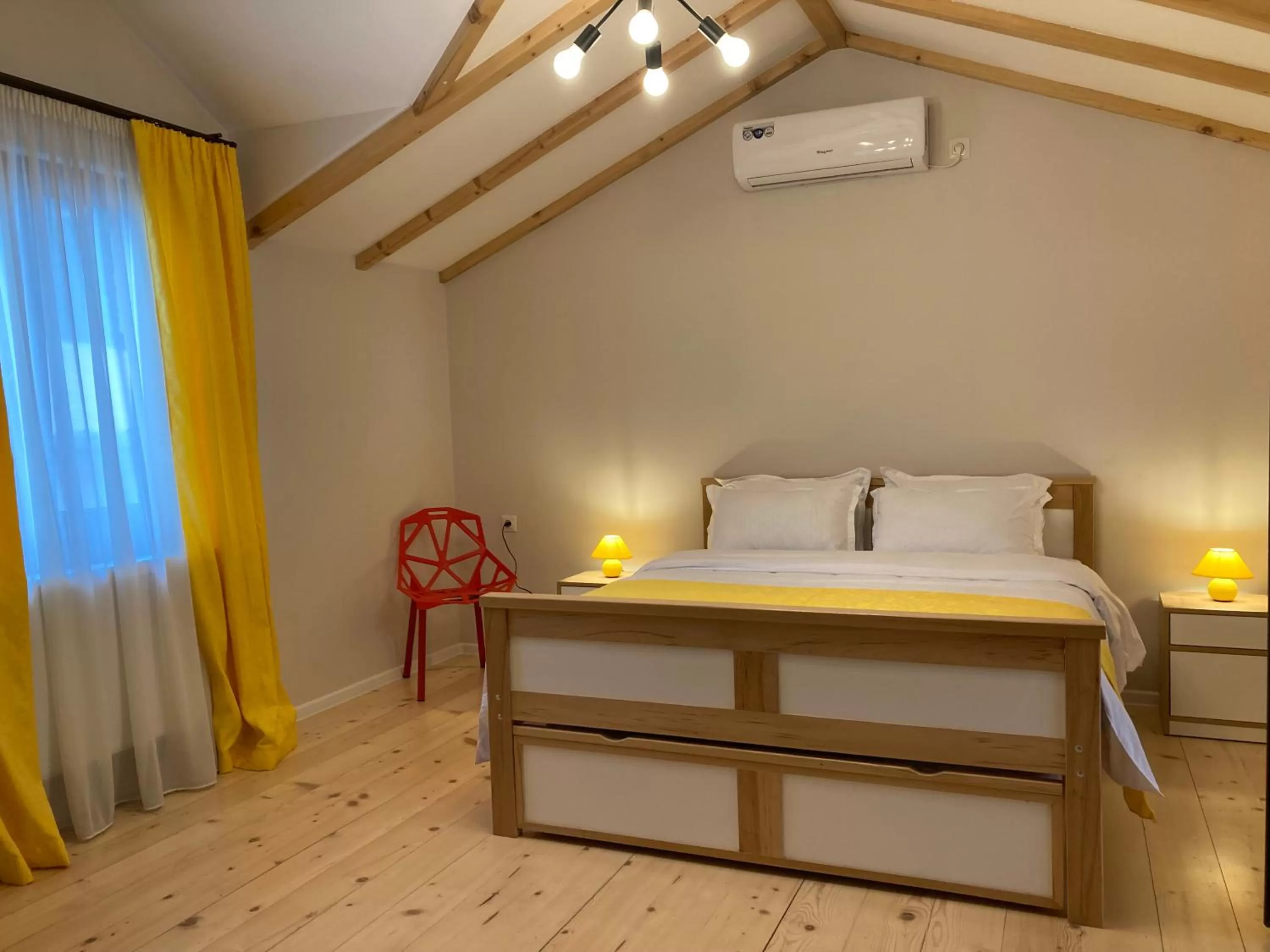 Bed in Borjomi Yellow Hotel