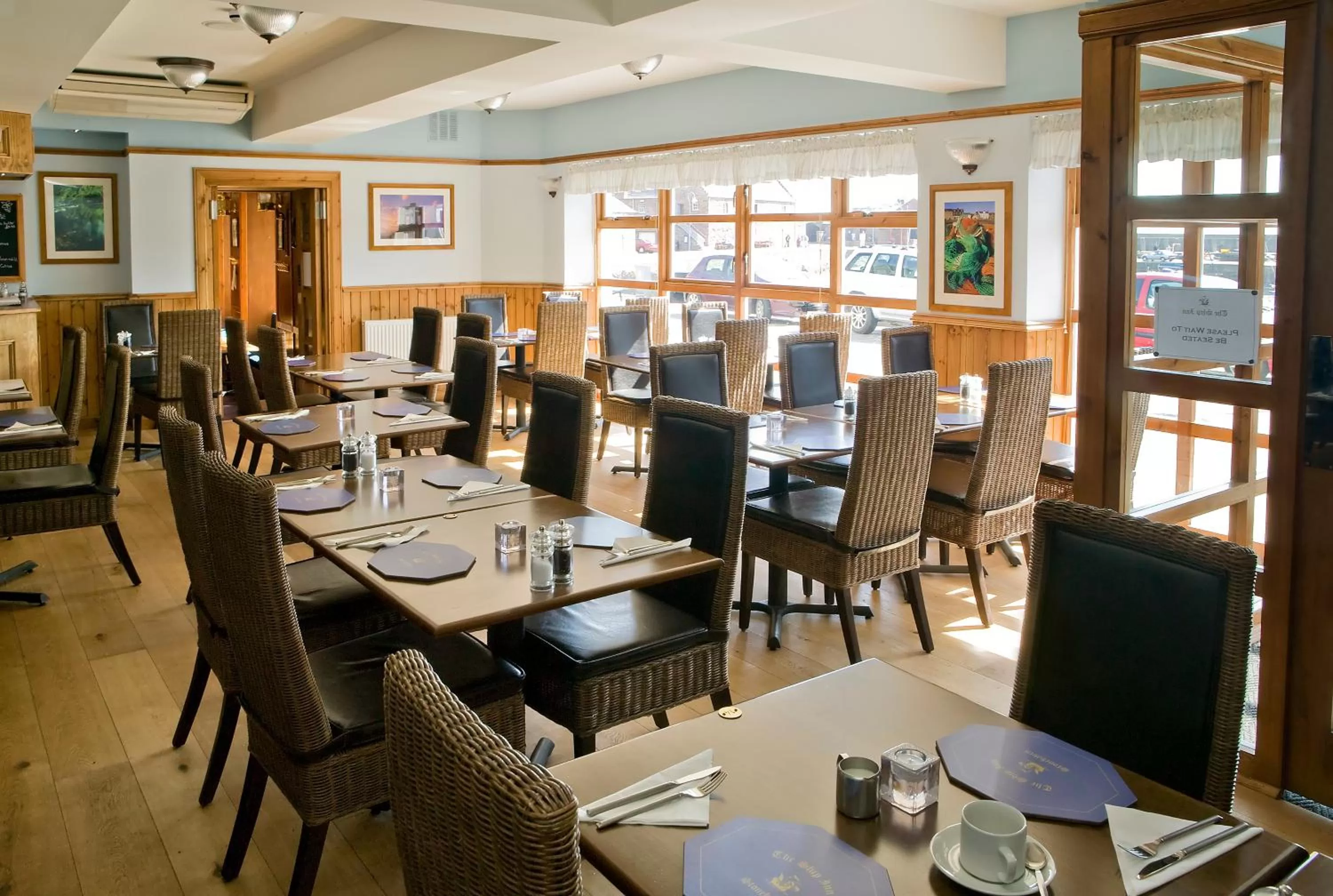 Food and drinks in The Ship Inn