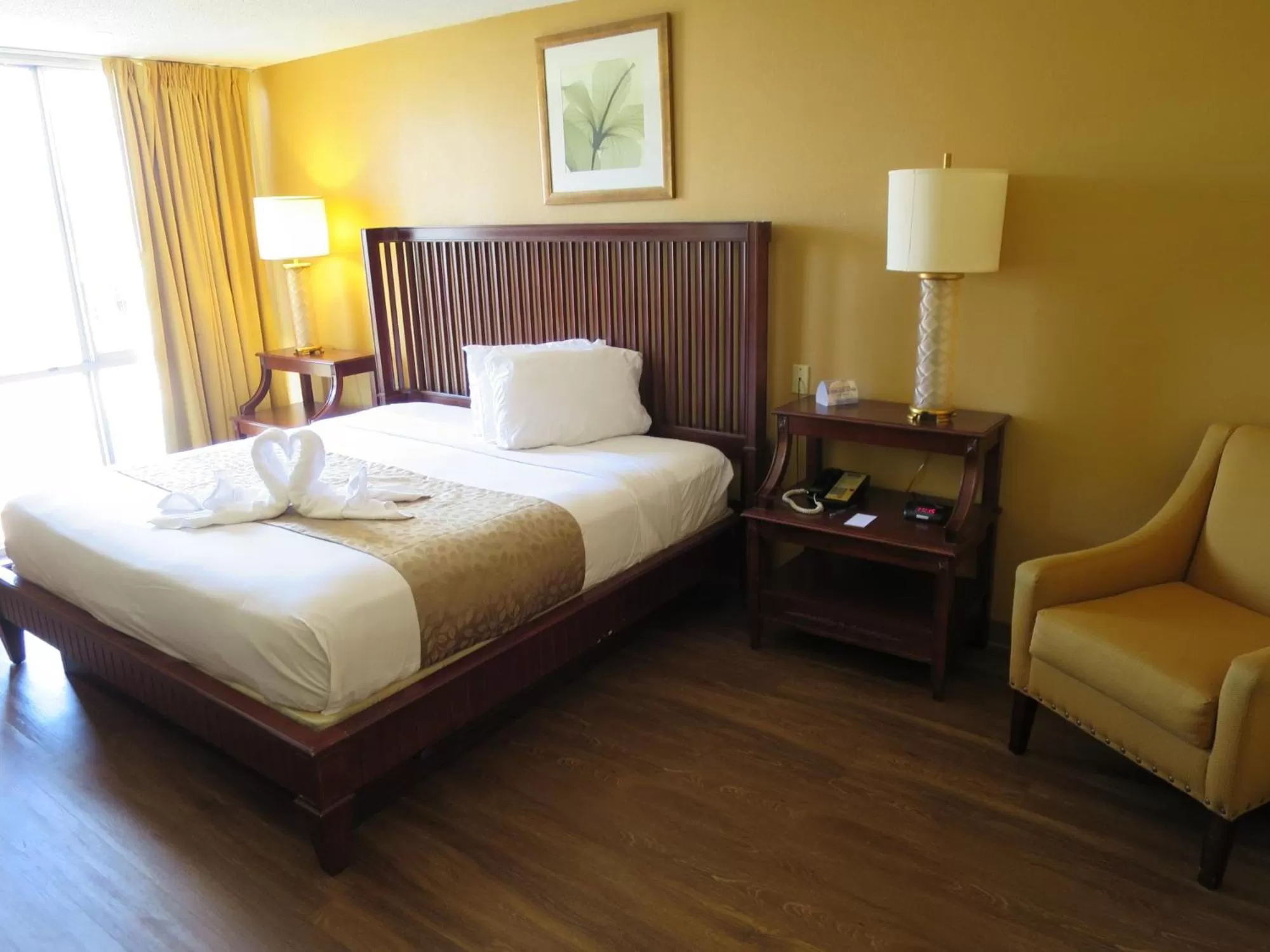 Photo of the whole room in Floridian Express International Drive