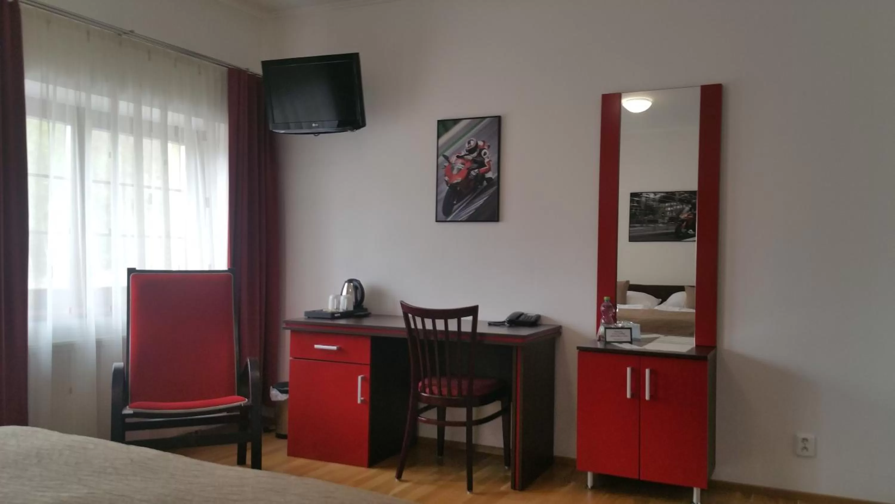 Area and facilities, TV/Entertainment Center in Hotel Výpřež - Děčín