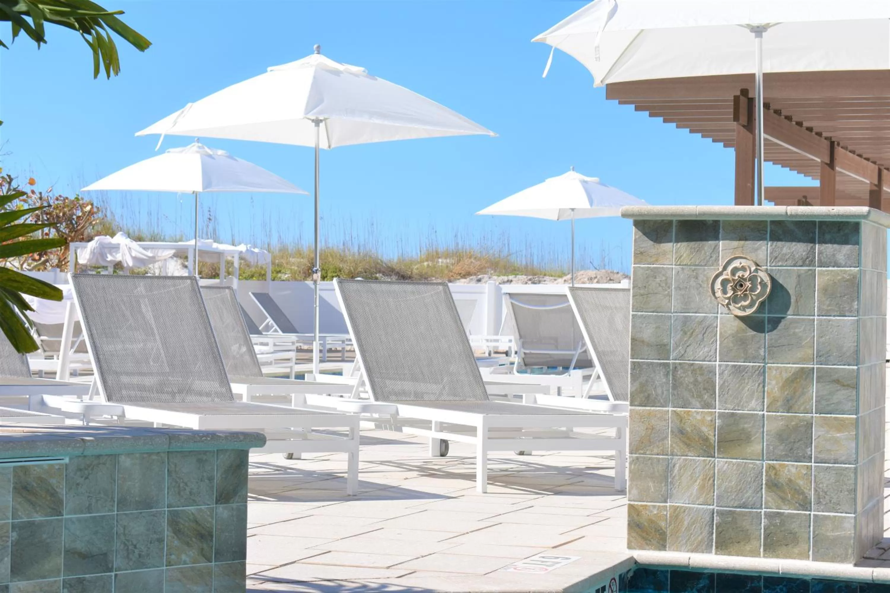 Swimming pool in Barefoot Beach Club