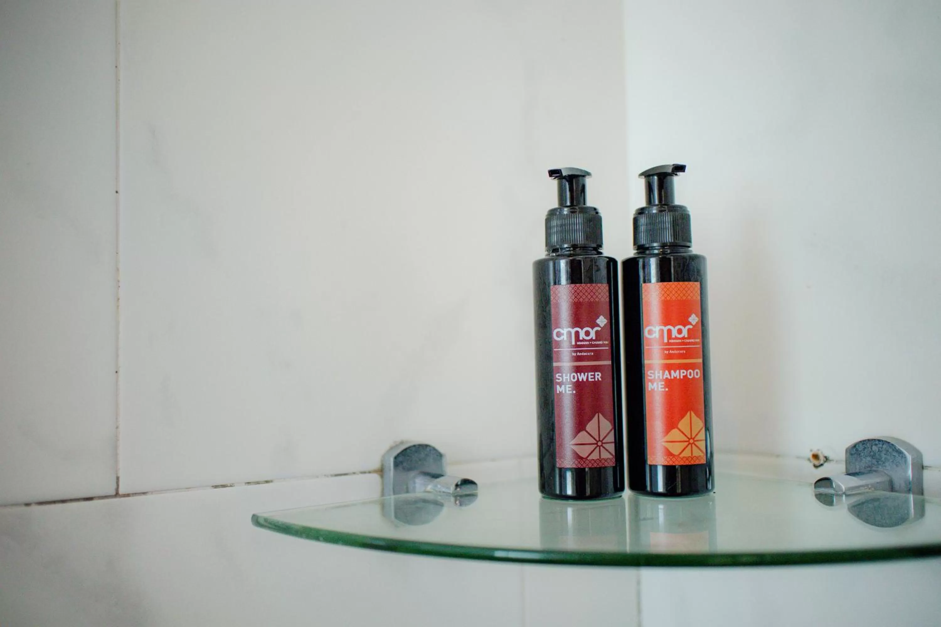 Shower in Cmor Nimman by Recall Hotels