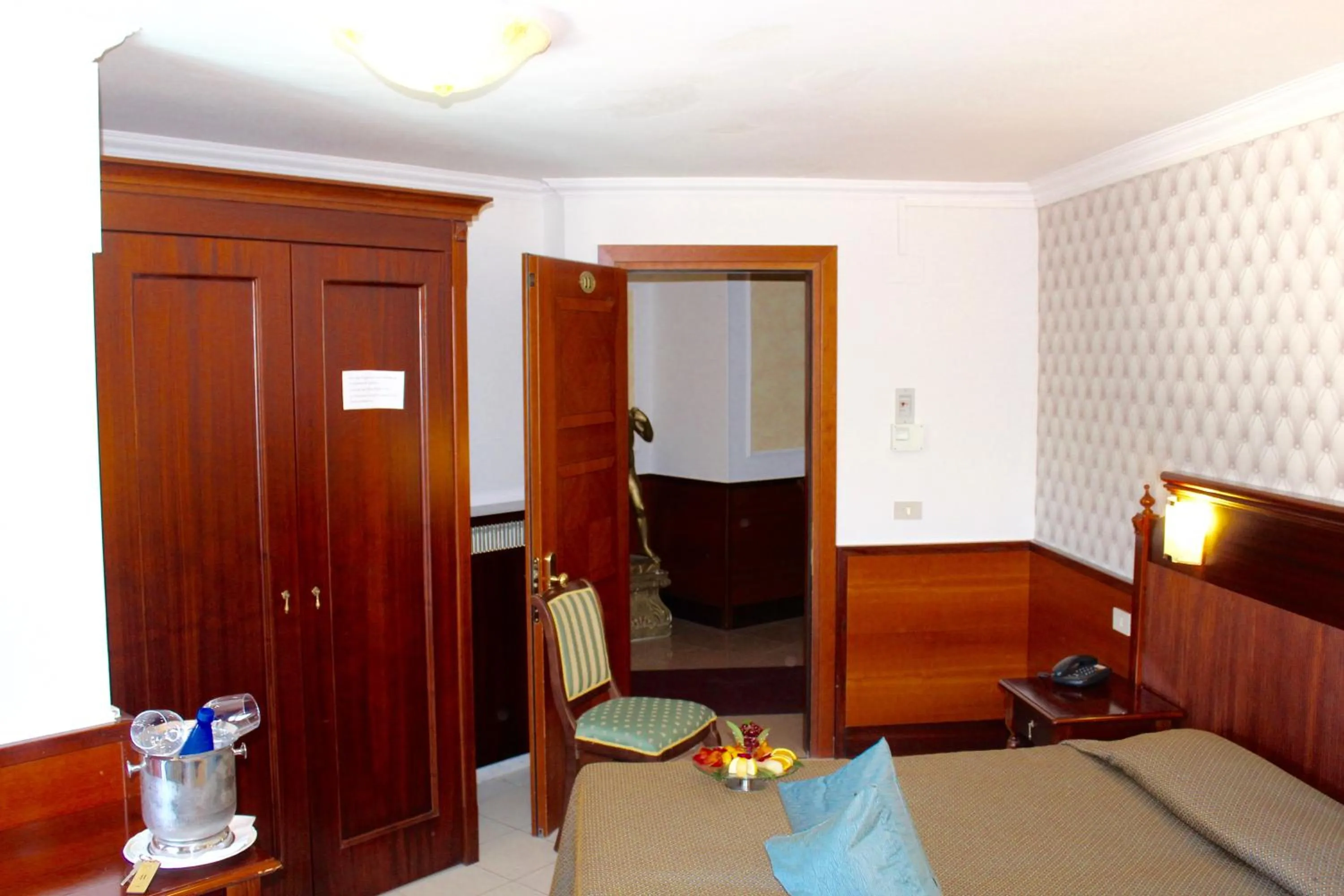 Photo of the whole room, Bed in Balconata 2.0 Banqueting & Accommodations